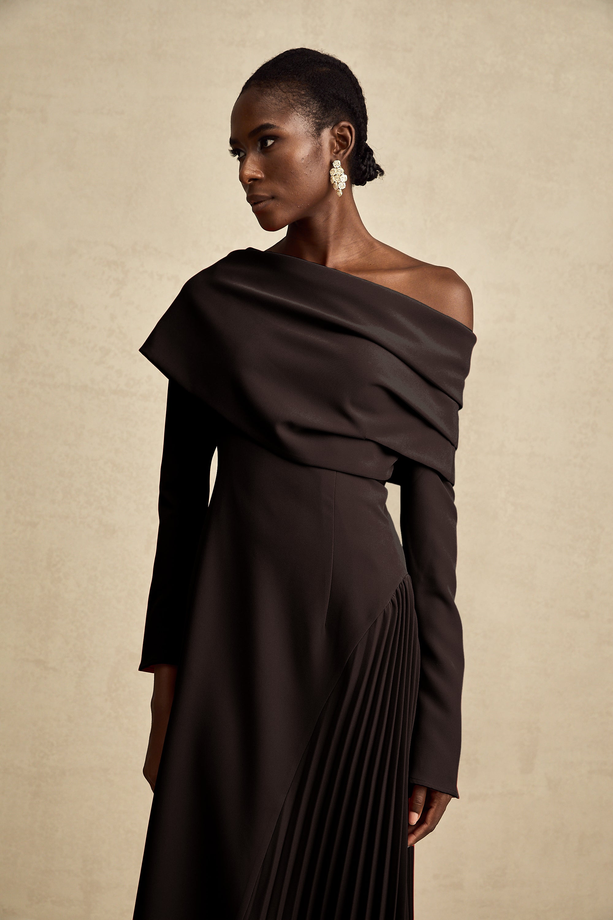 Valentine high-slit pleated maxi dress in Black