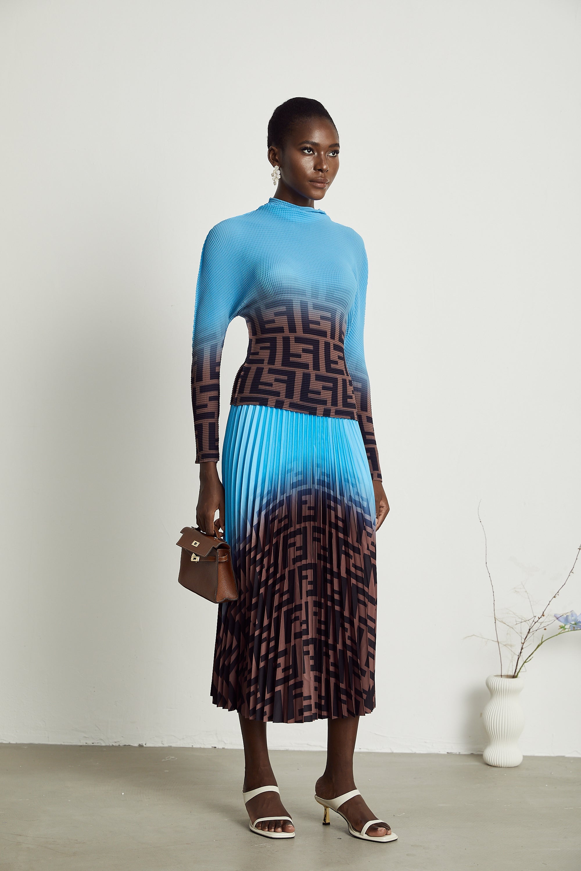 Désirée matchande set med färgblocksveck och kjol 