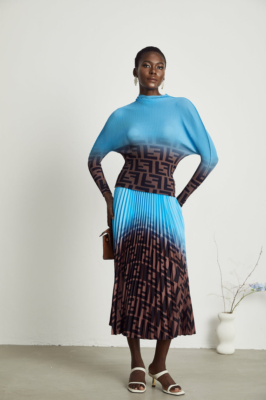 Désirée matchande set med färgblocksveck och kjol 