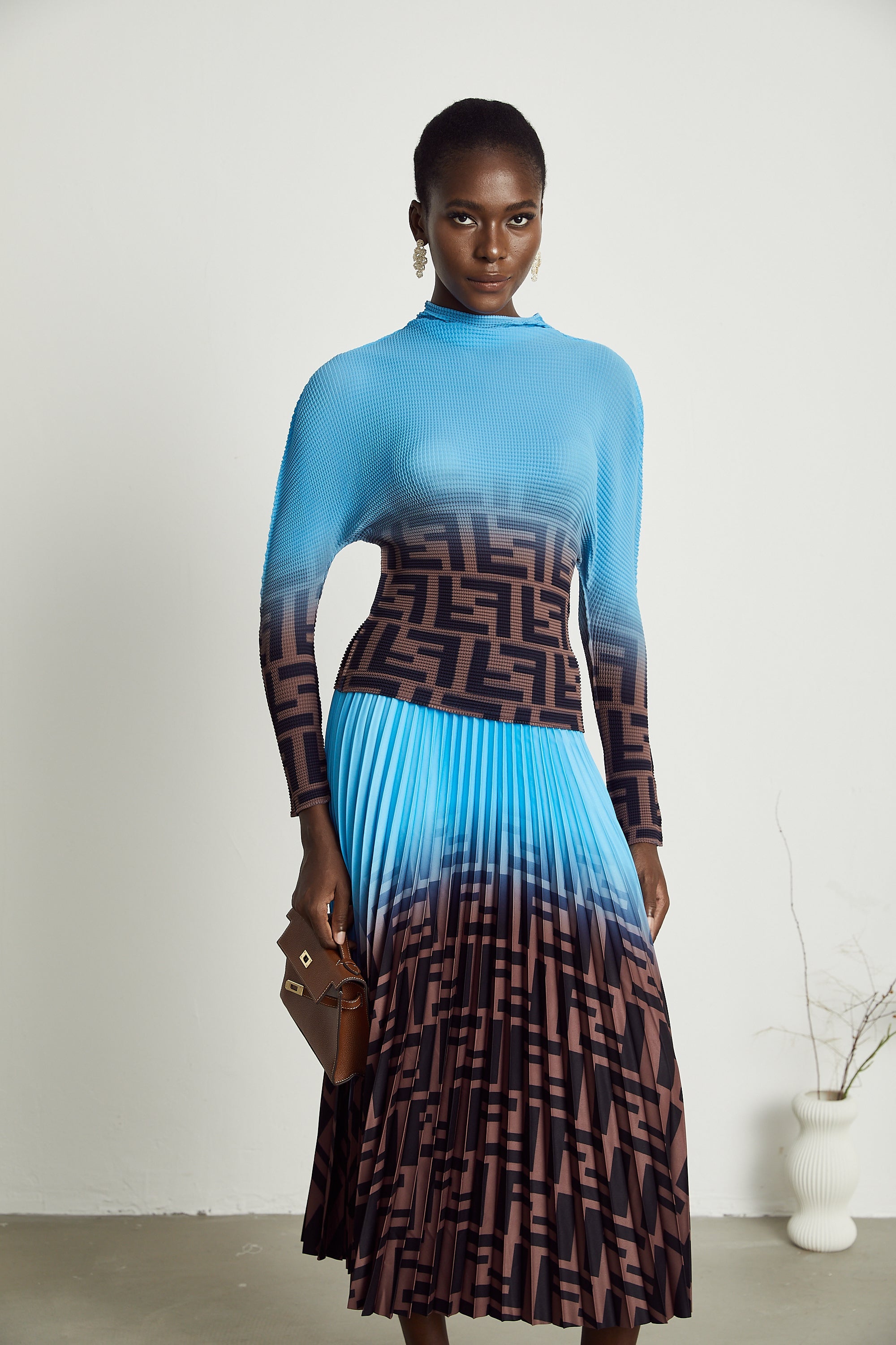 Désirée matchande set med färgblocksveck och kjol 