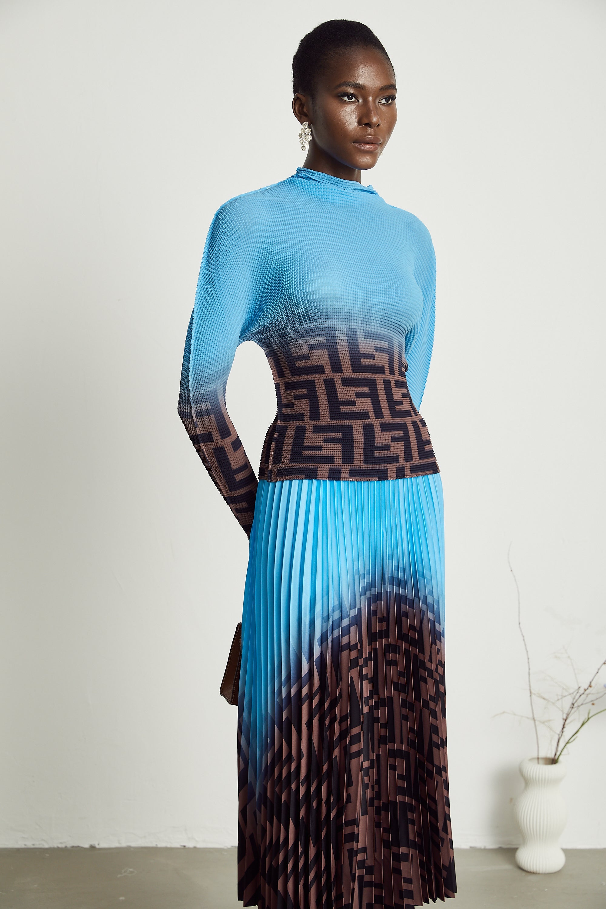 Désirée matchande set med färgblocksveck och kjol 