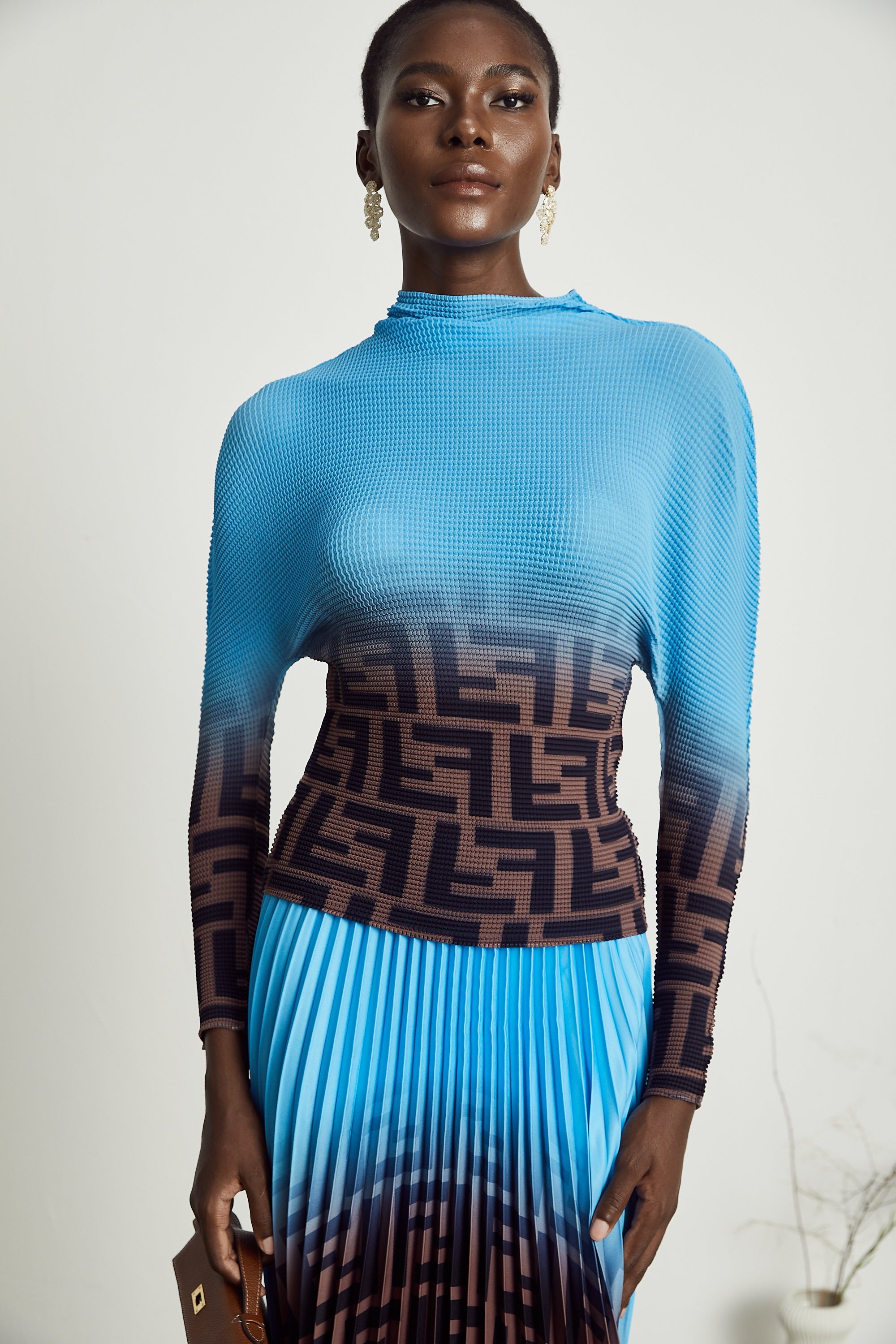 Désirée matchande set med färgblocksveck och kjol 