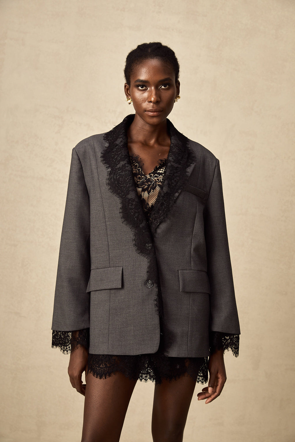 Dianthe grå kavaj med spetspaneler