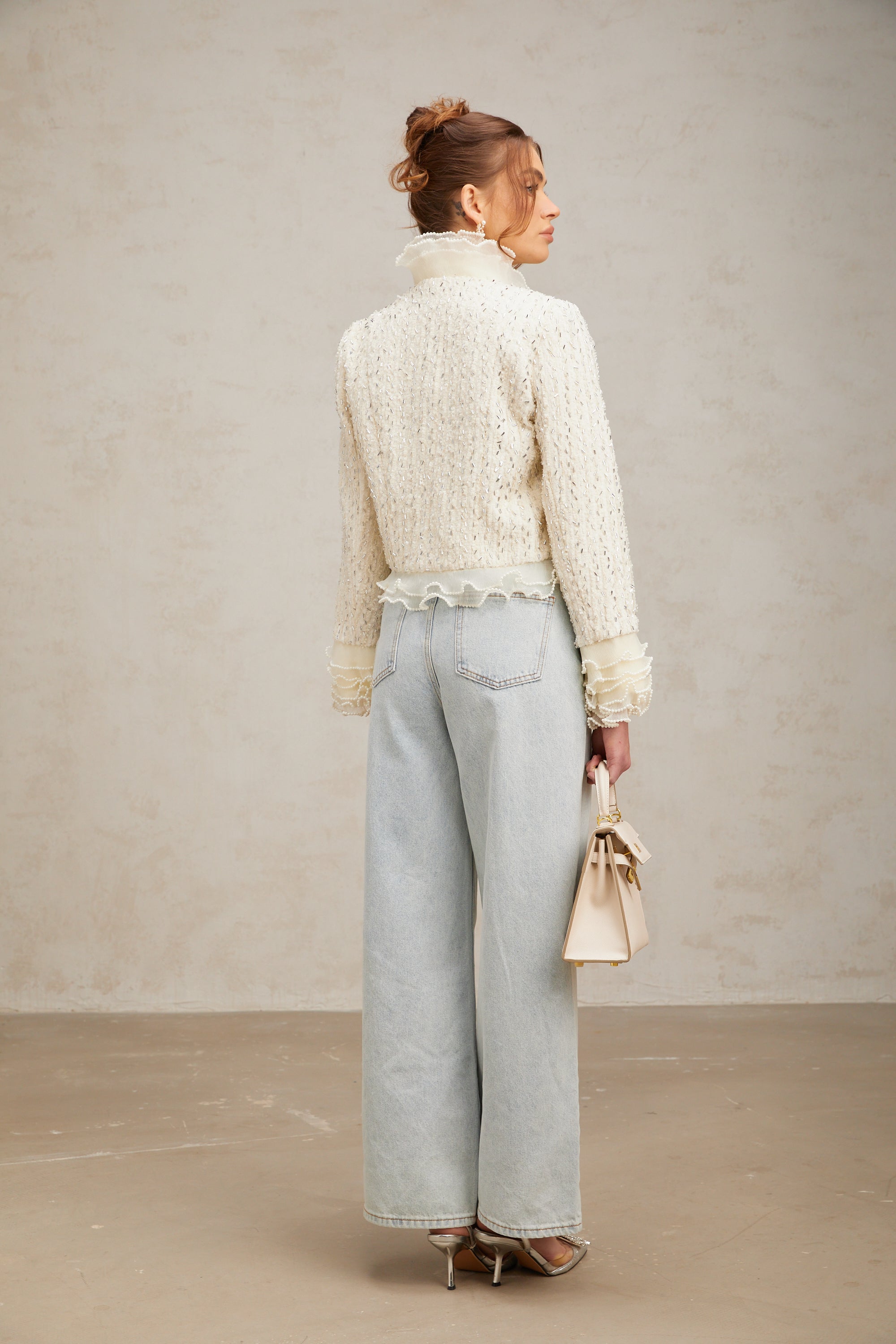 Blanche vit pärl- och volangbeskuren jacka