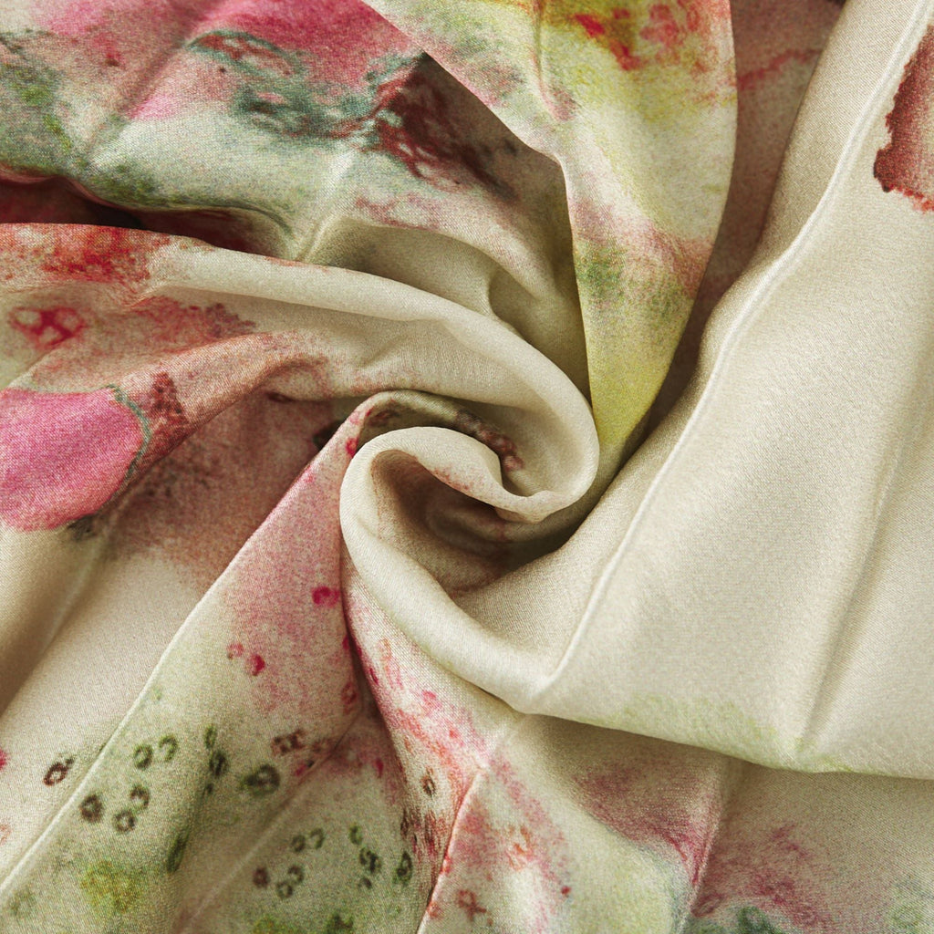 Andréa utskuren blommig plisserad maxiklänning 