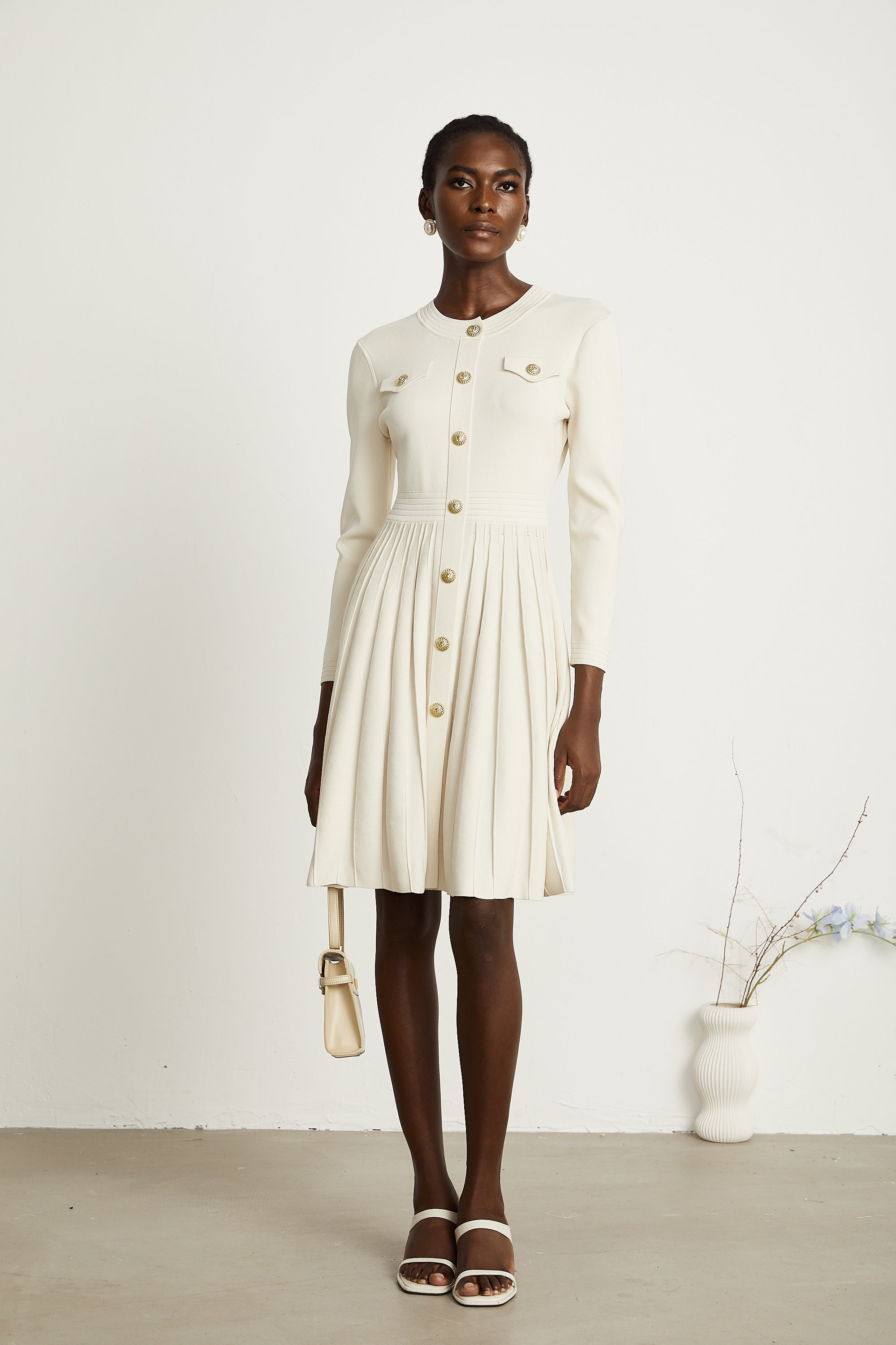 Robe mini plissée blanche en maille Bérengère