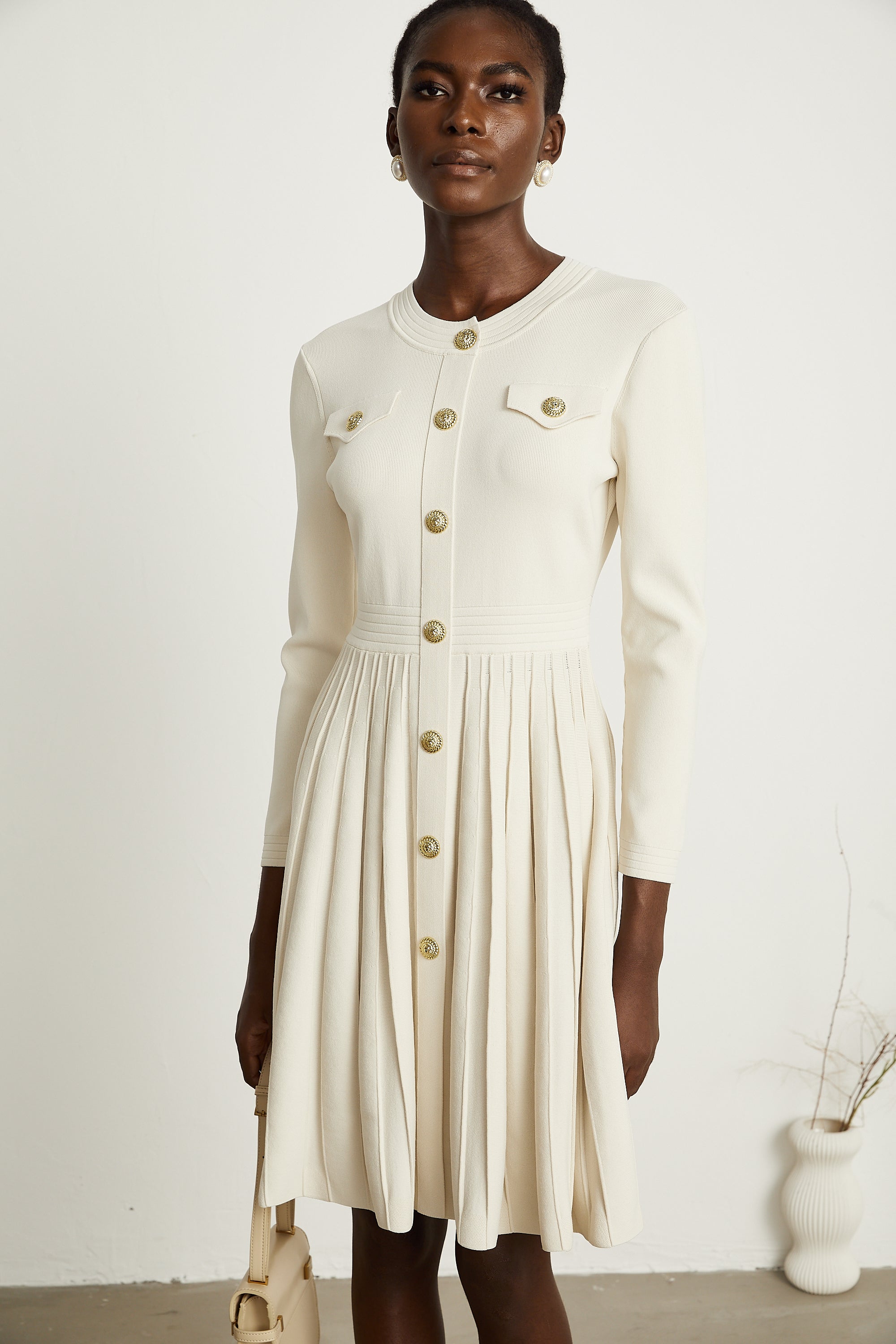 Robe mini plissée blanche en maille Bérengère