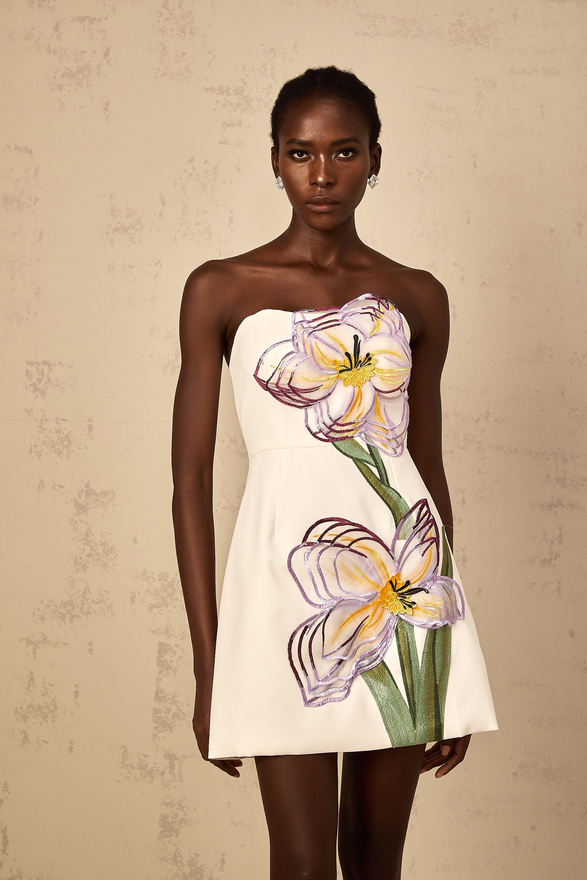 Irène Vit Off-Shoulder Paljett Blommig Broderad Miniklänning