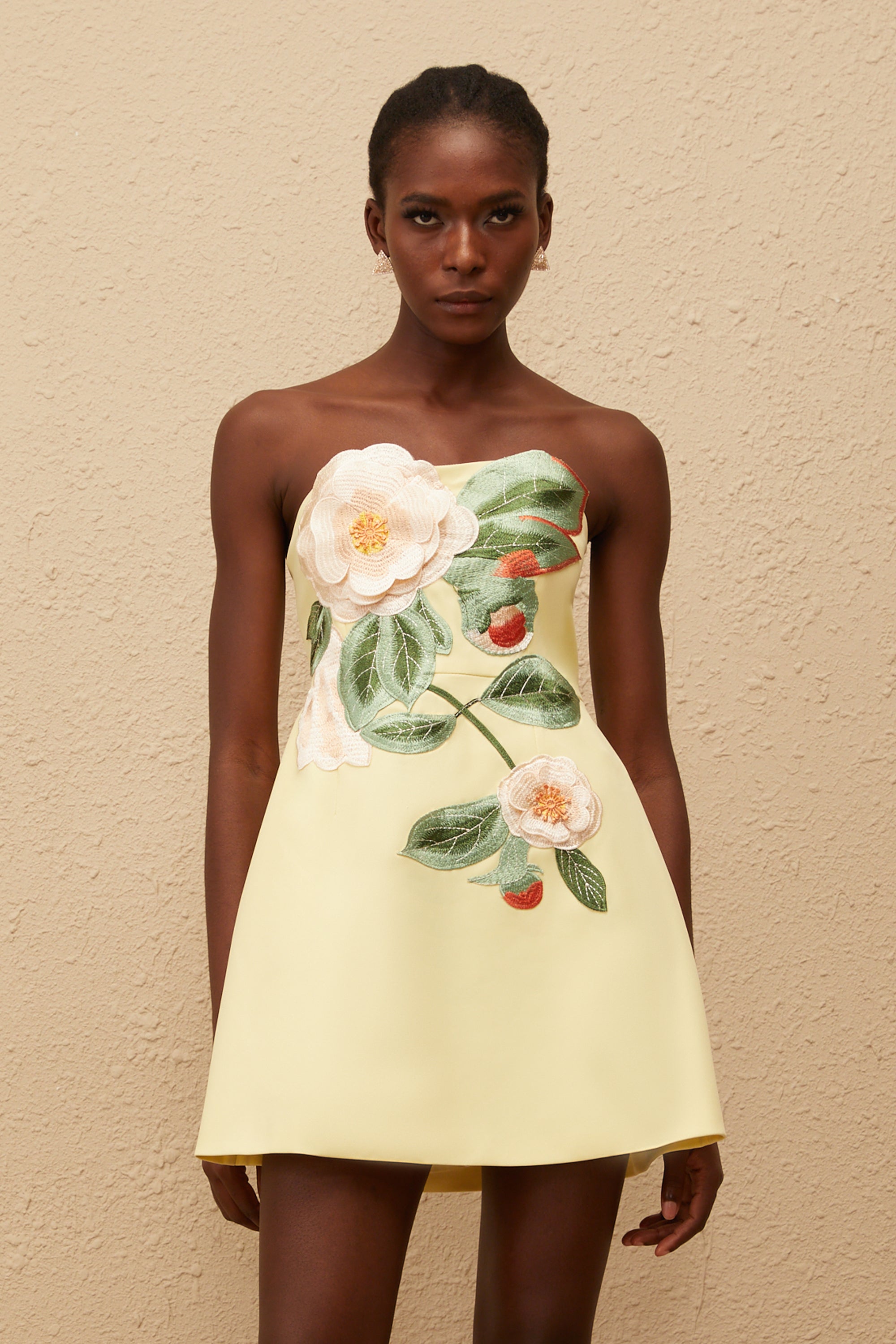 Abigail Gul Blommig Broderad Miniklänning