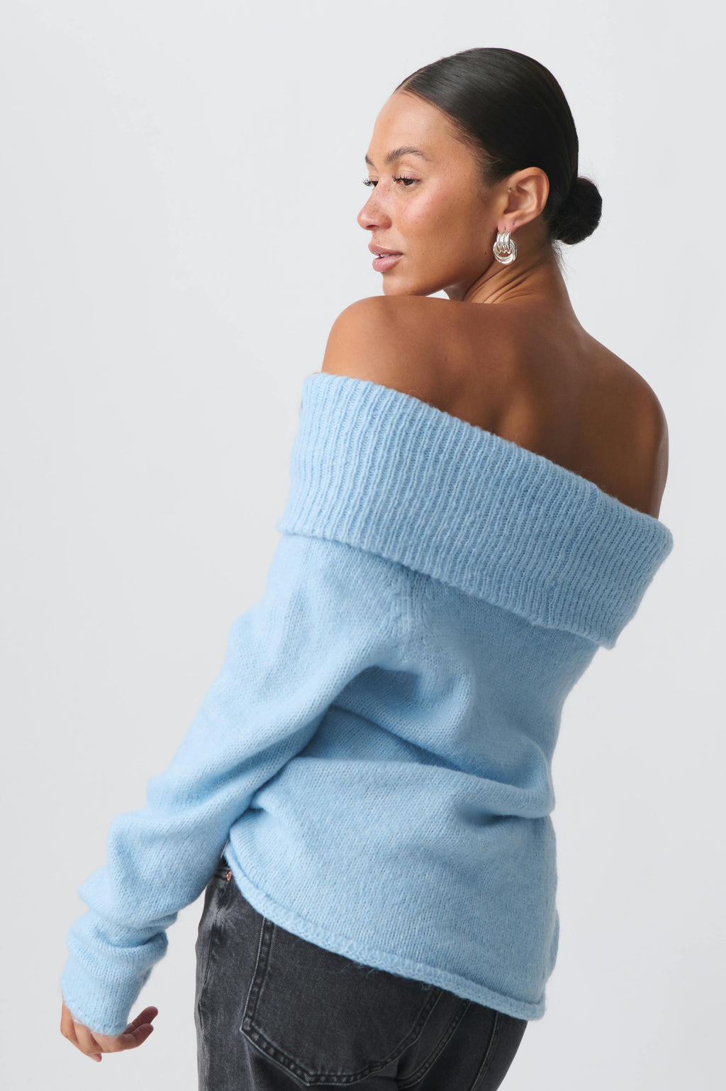 Vayenna | Comforttrui met Off-Shoulder Schouders