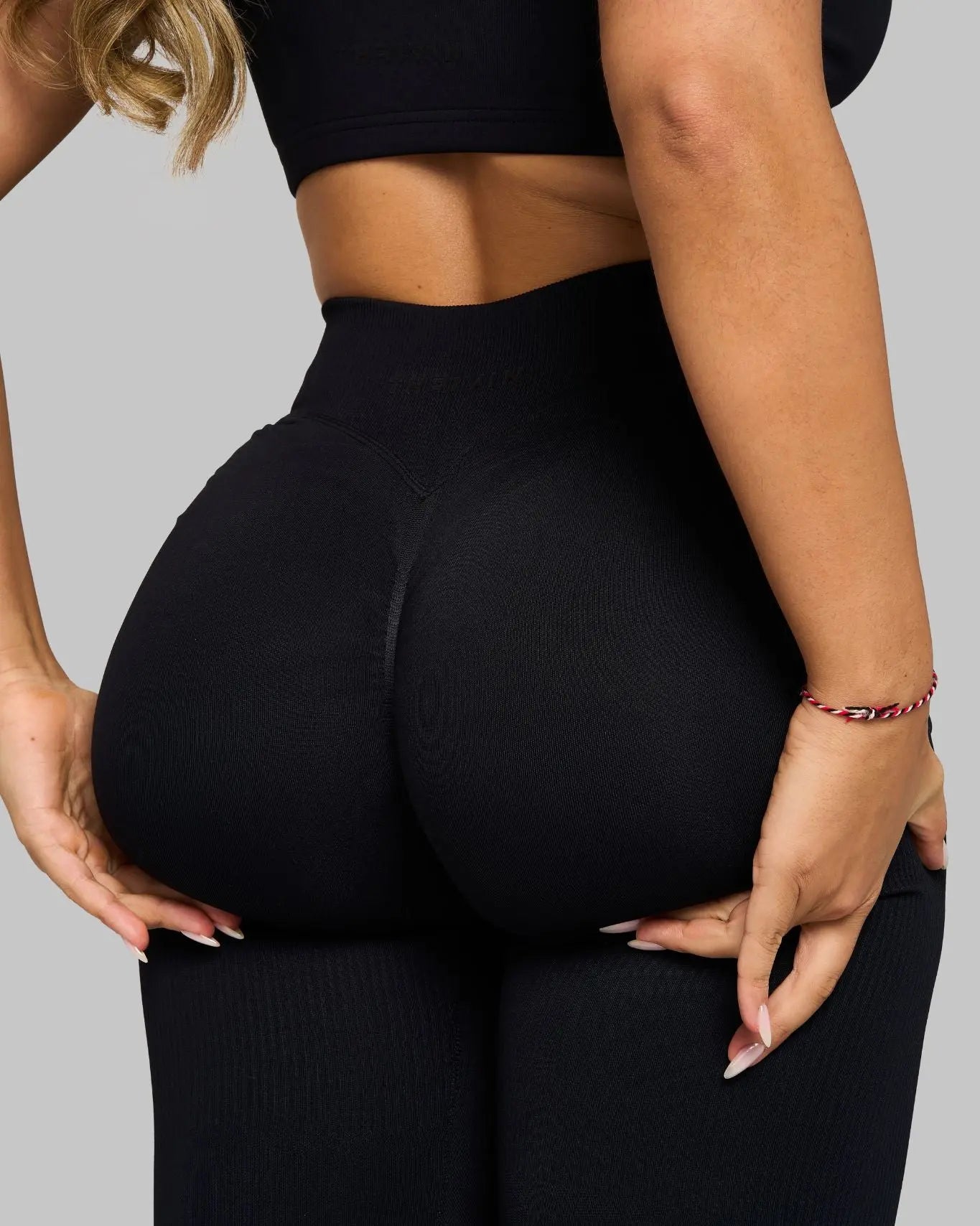 Chiara V Flared Leggings | Pure Black