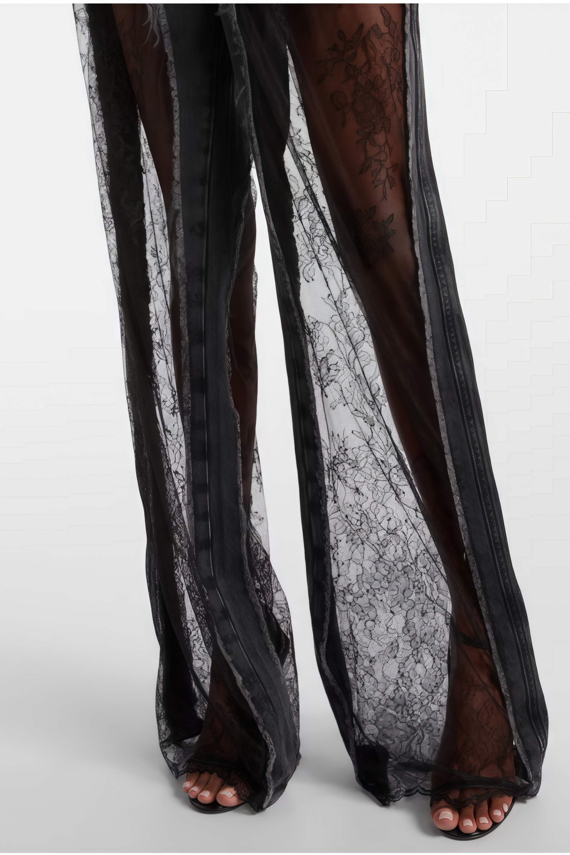 Madeline svarta jeans med blommig spetspanel