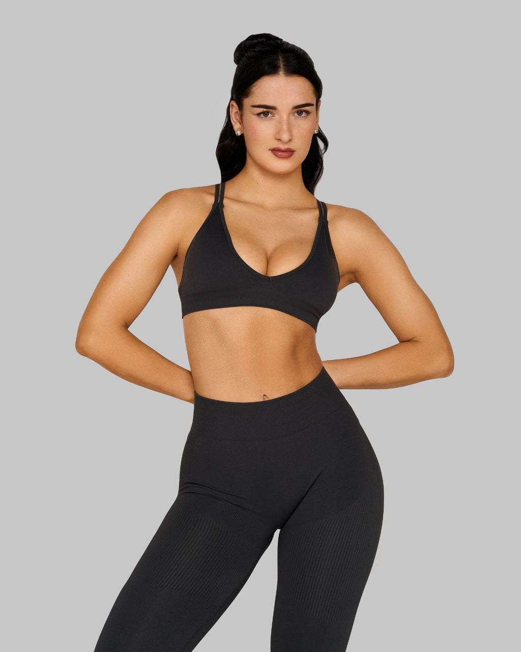 Elevate V-Neck Sculpt Seamless Bra | Charcoal Grey