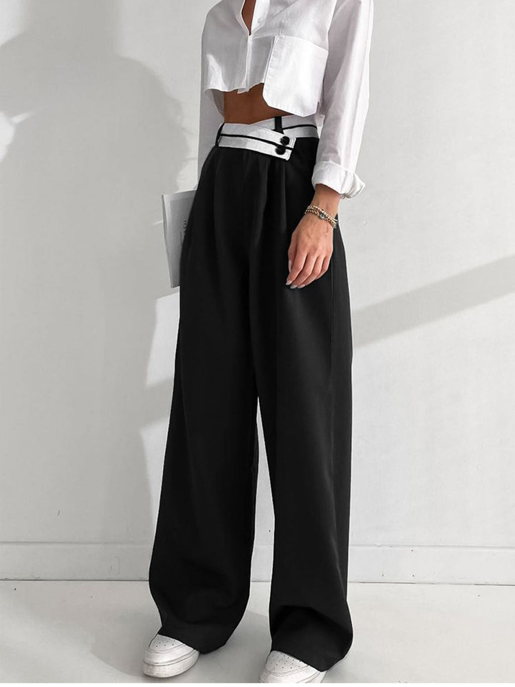 Inge | Asymmetrische Wide Leg Pantalon met Contrast Tailleband