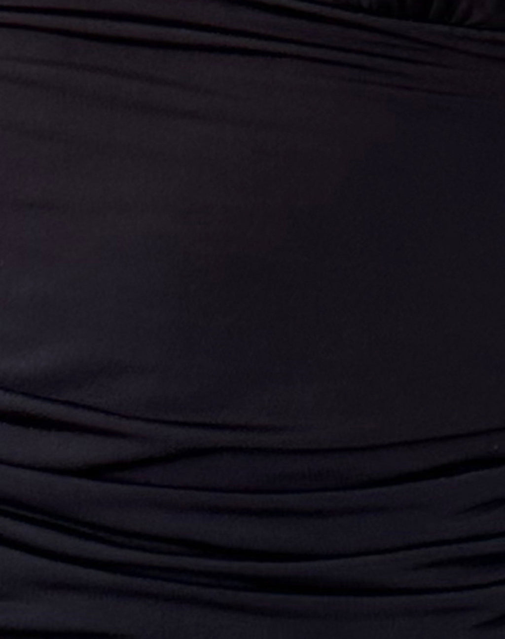 Izzy | Haltertop met Diepe V-Hals