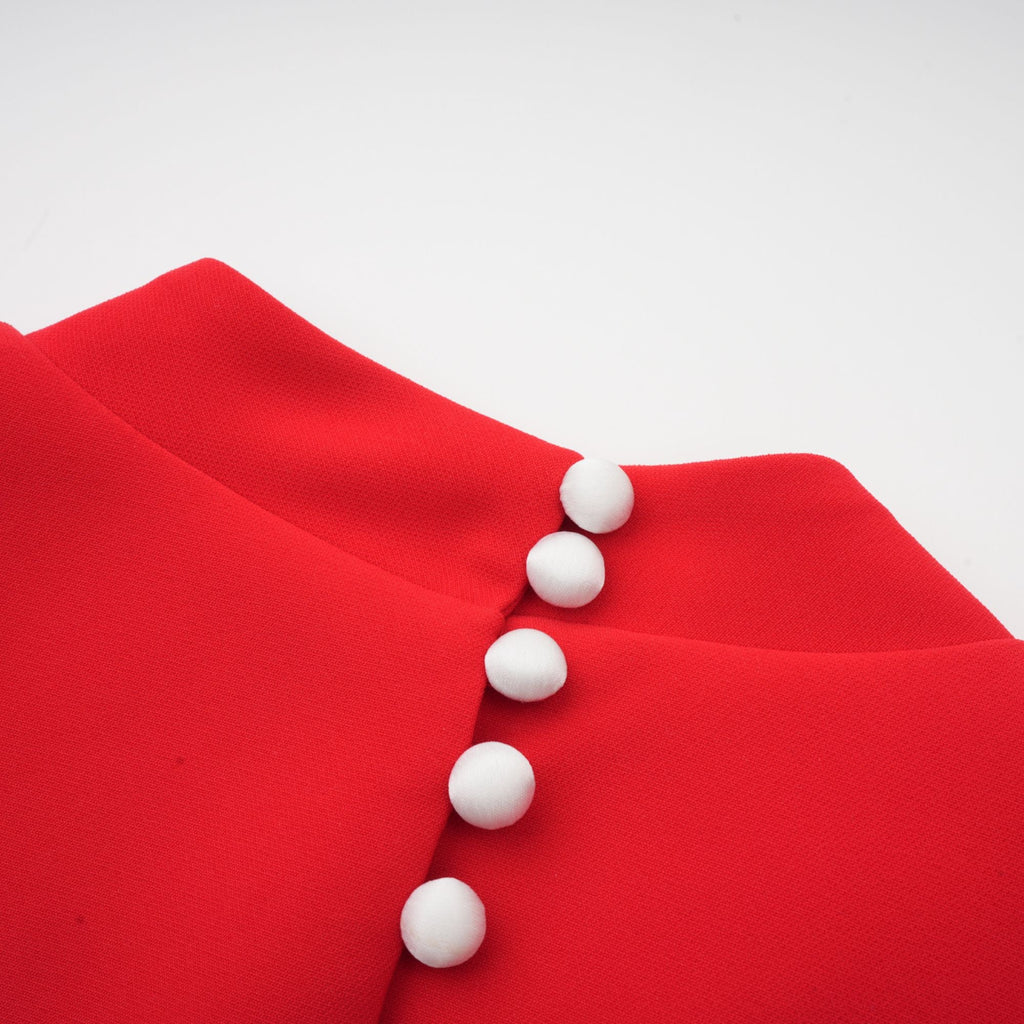 Anna röd miniklänning med utskurna ärmar och rosett