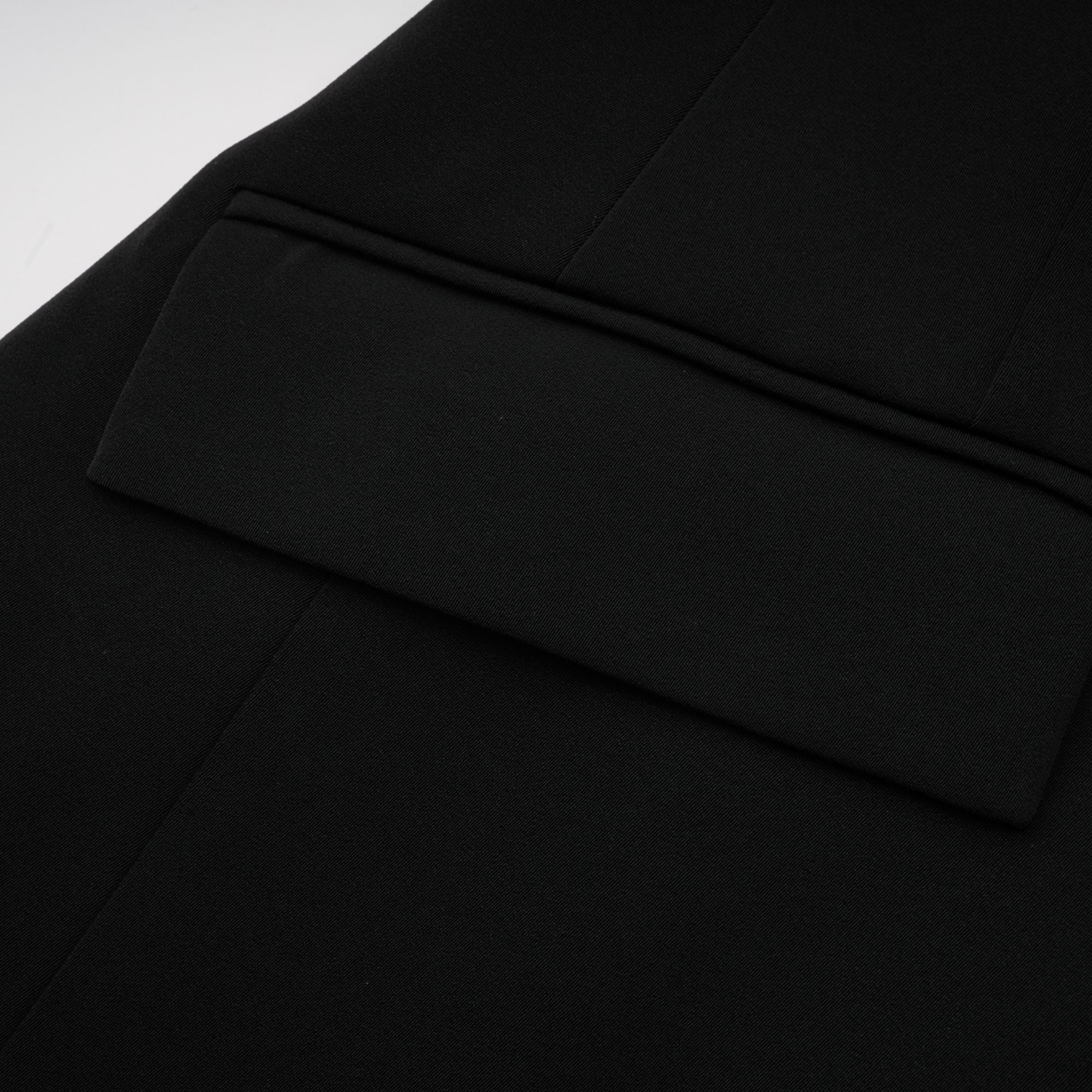 Delphine svart utsmyckad jacka och byxor i matchande set