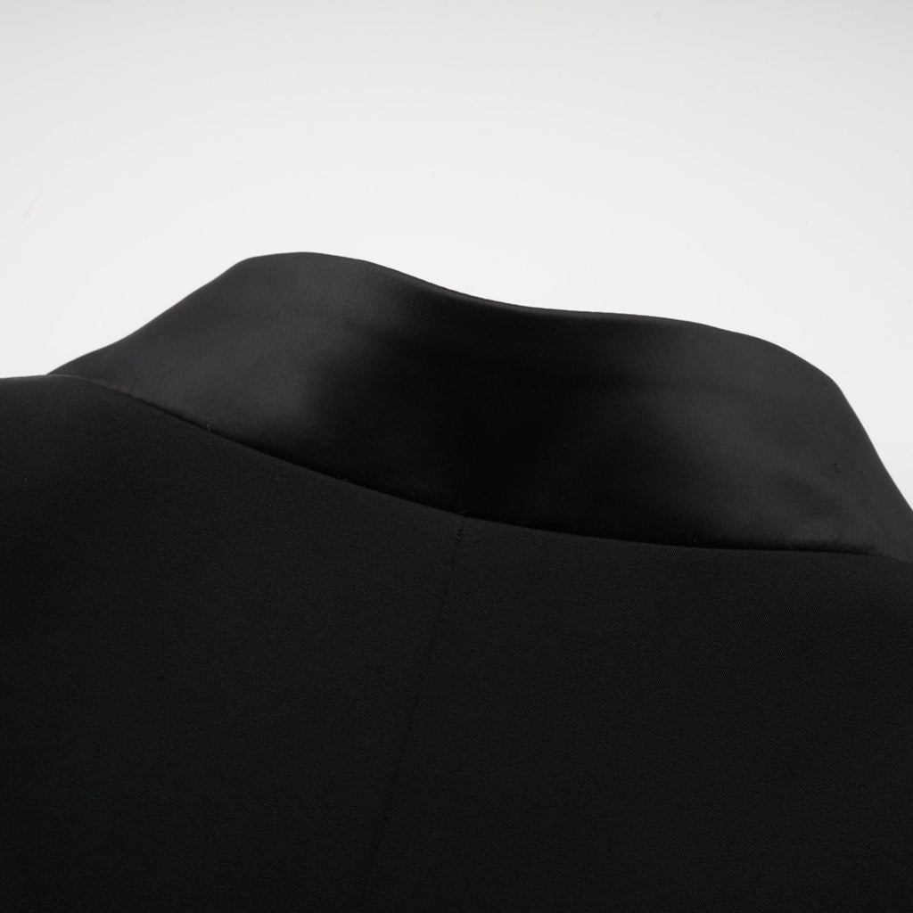 Delphine svart utsmyckad jacka och byxor i matchande set