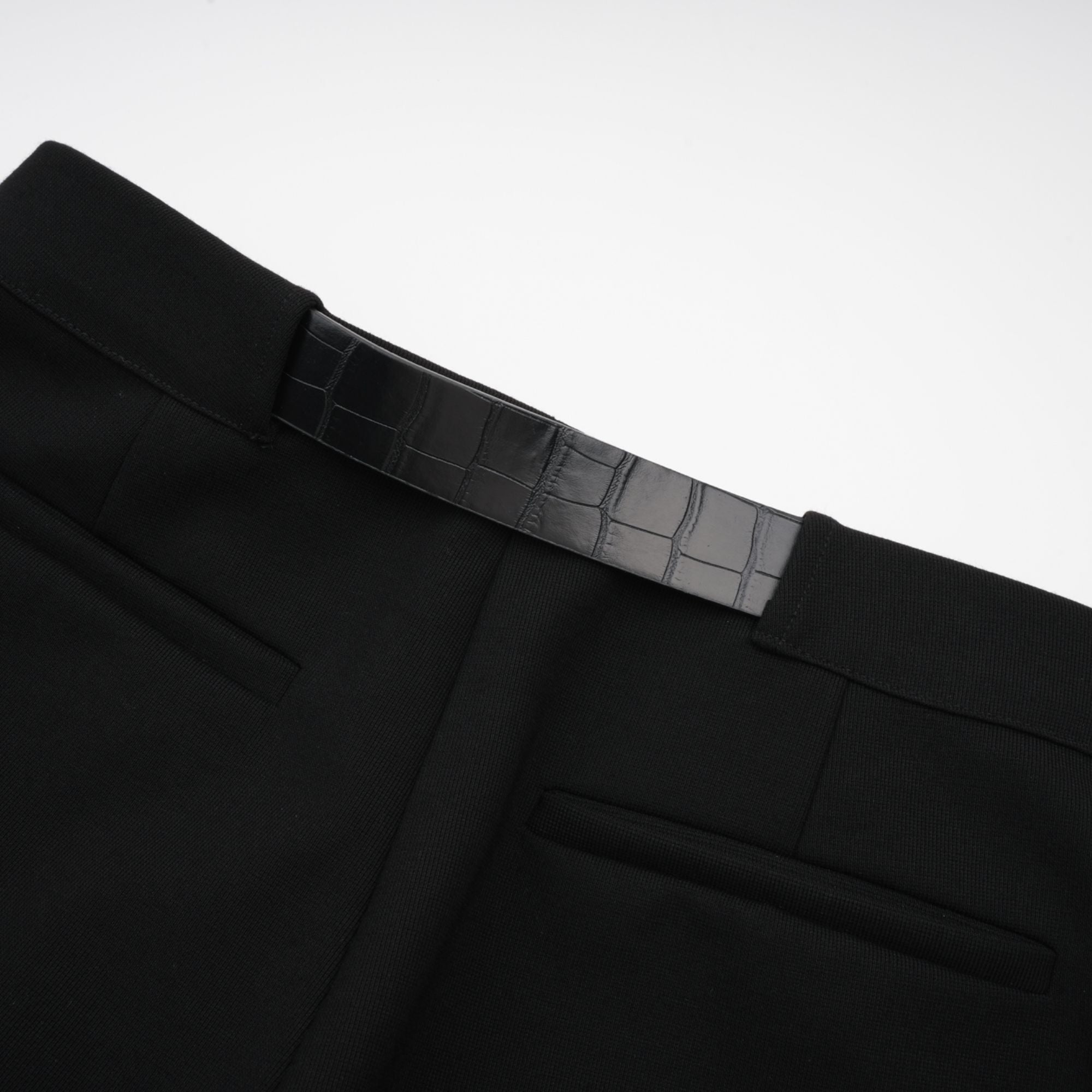 Aryana minishorts med skärp 