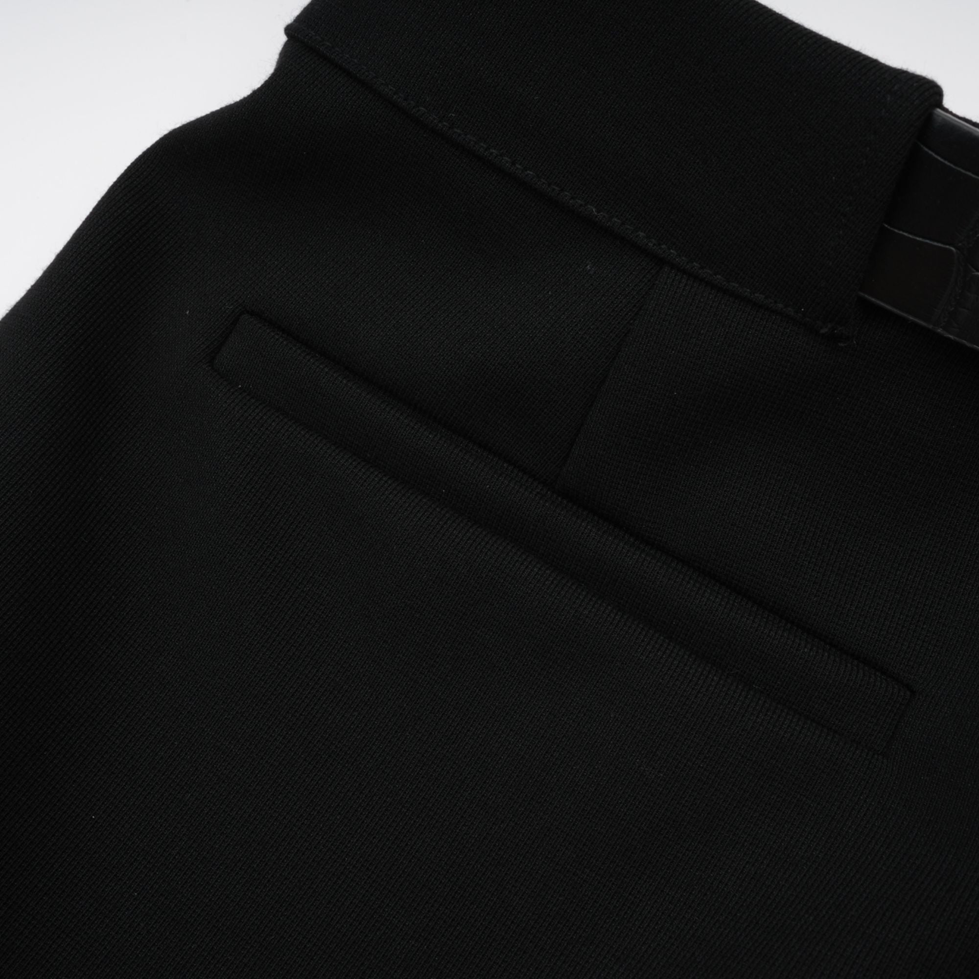 Aryana minishorts med skärp 