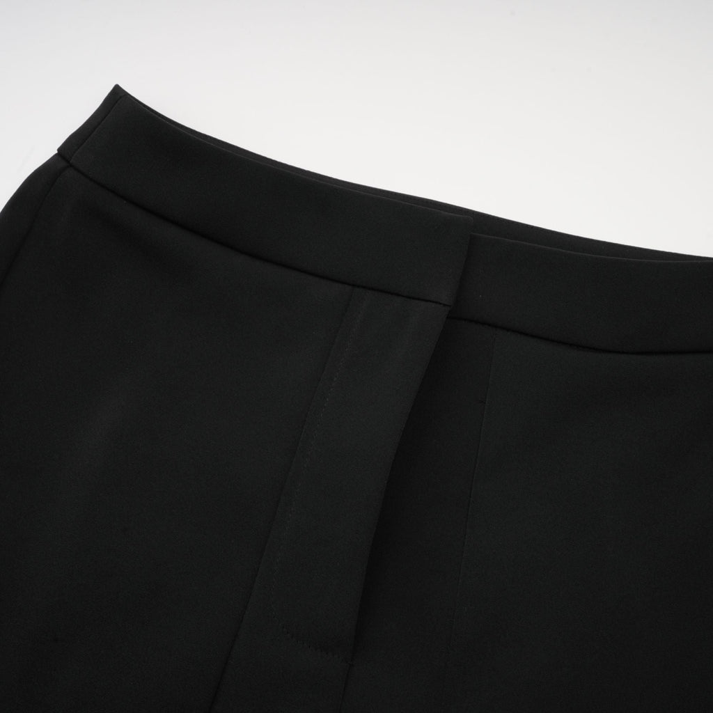 Delphine svart utsmyckad jacka och byxor i matchande set