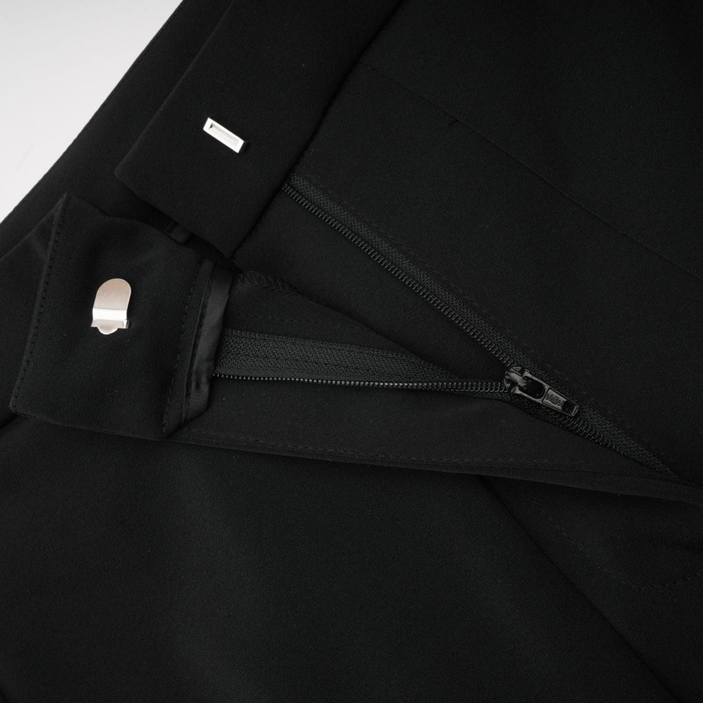 Delphine svart utsmyckad jacka och byxor i matchande set