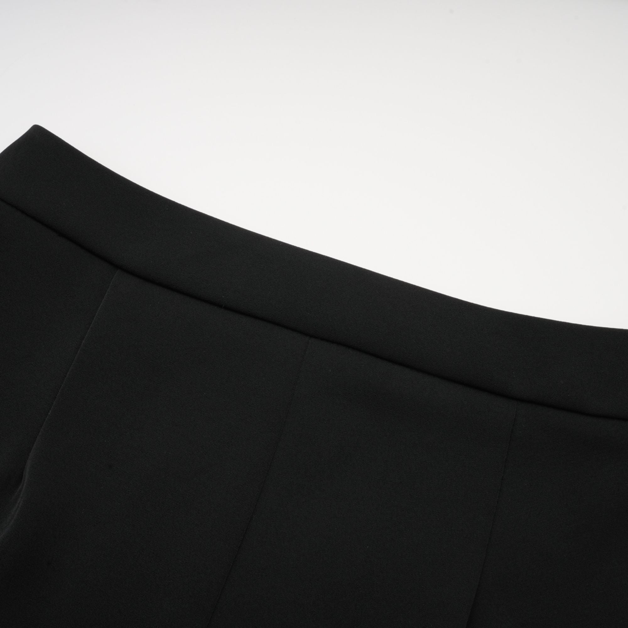 Delphine svart utsmyckad jacka och byxor i matchande set