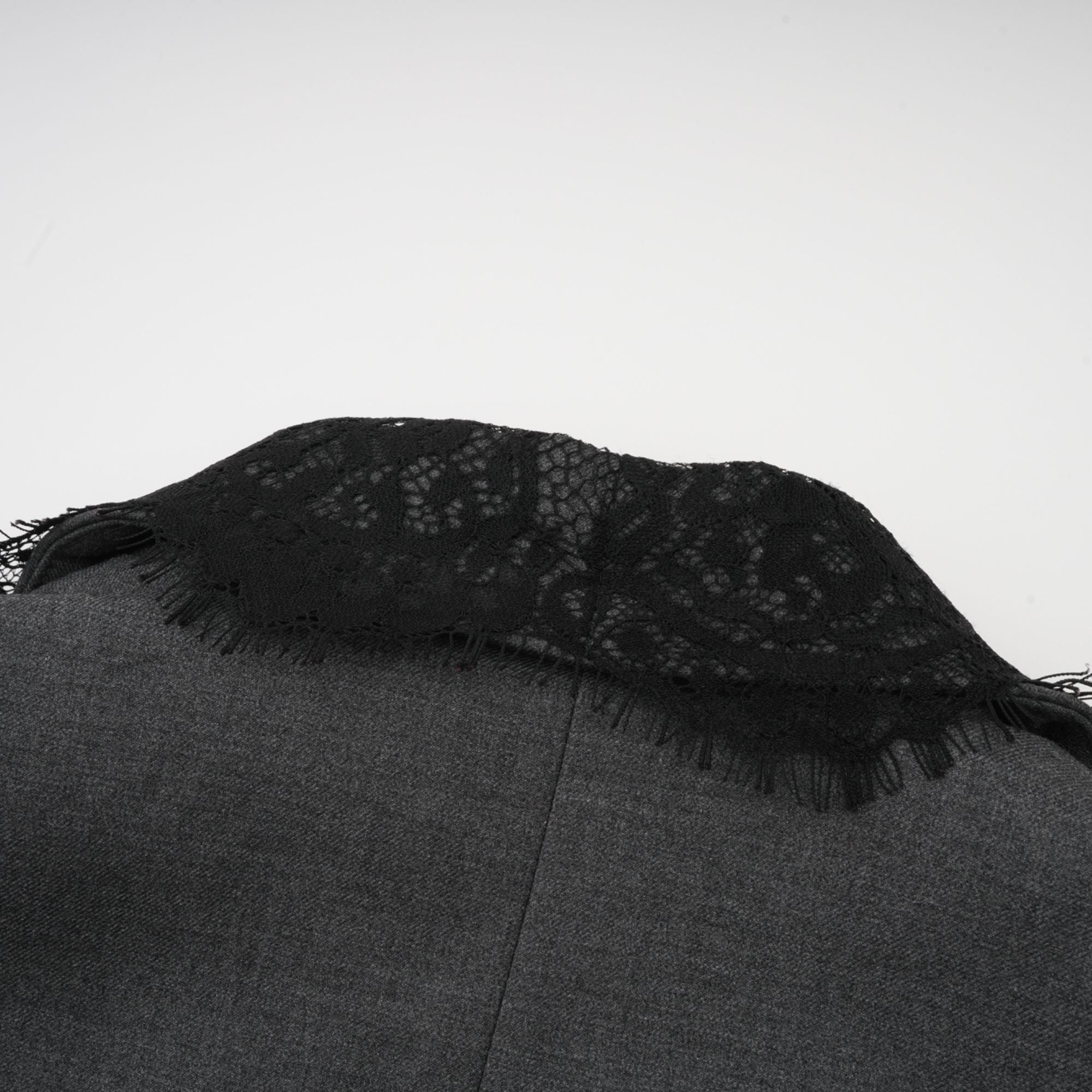 Dianthe grå kavaj med spetspaneler