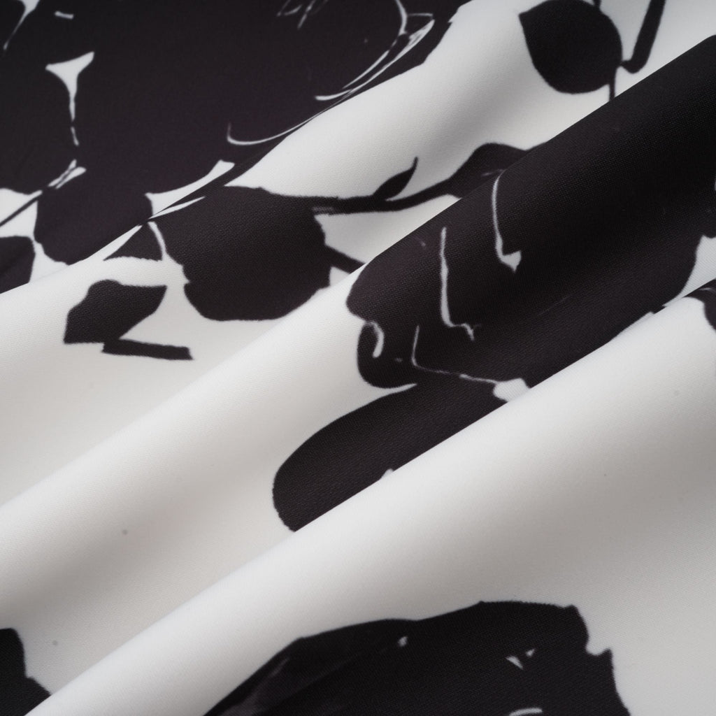 Léonor blommigt mönstrad skjorta och kjol i matchande set