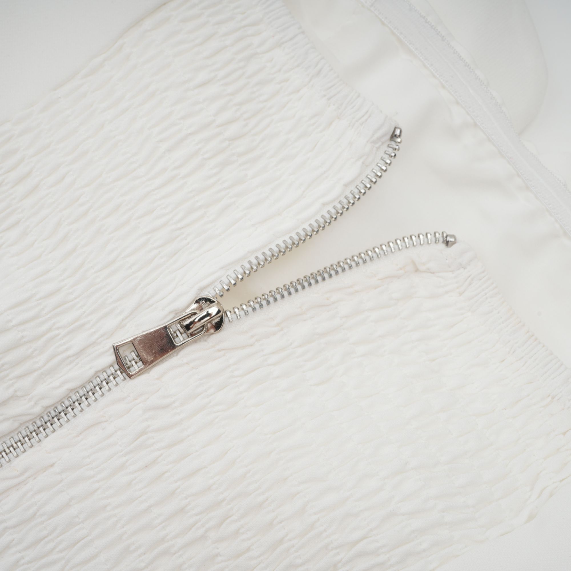 Pénélope White Floral Off-Shoulder Top