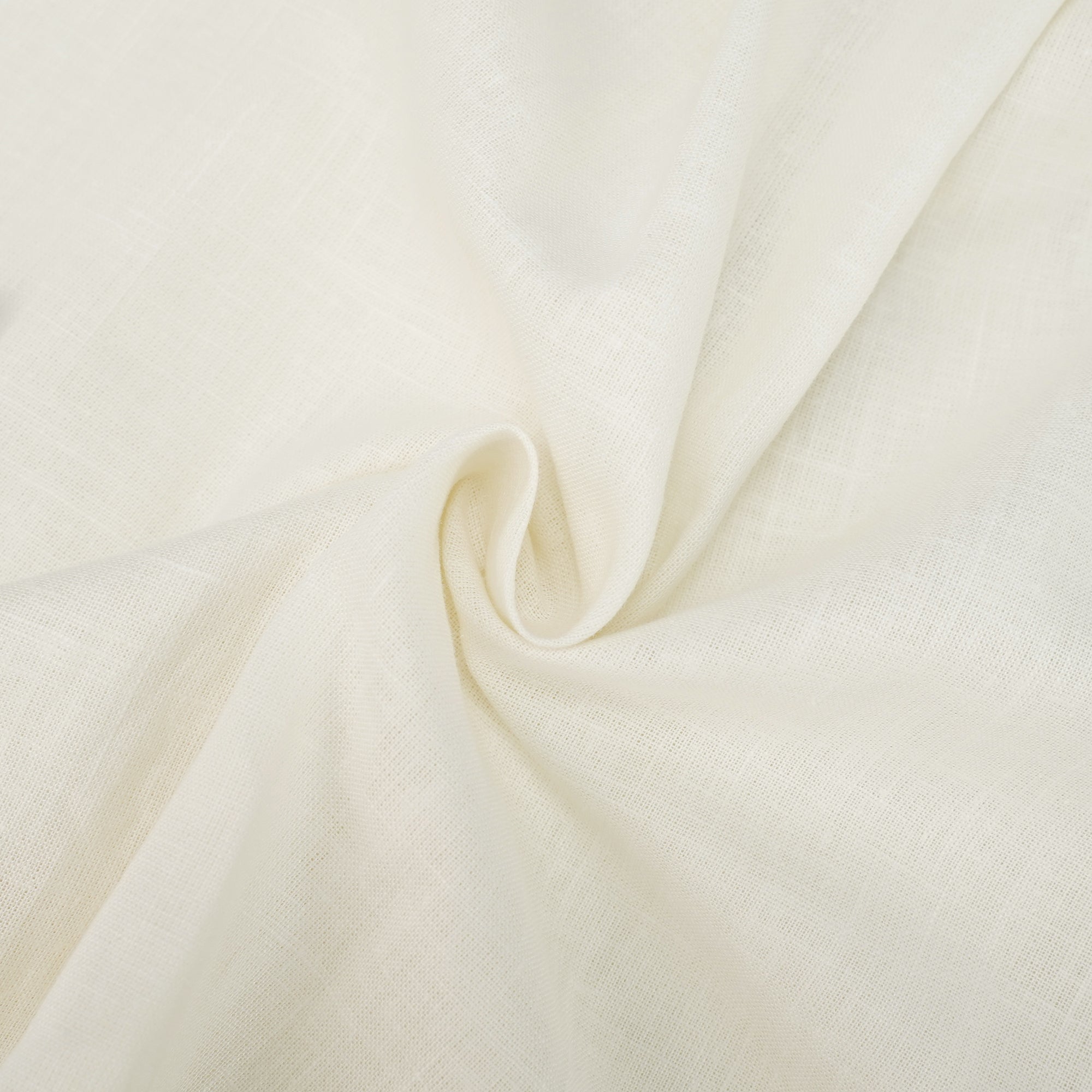 Ophélie Vitt Set med Broderad Skjorta och Shorts med Fjärilsmotiv