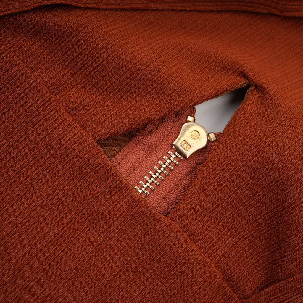 Célestine brunt matchande set med vriden utskuren topp och kjol