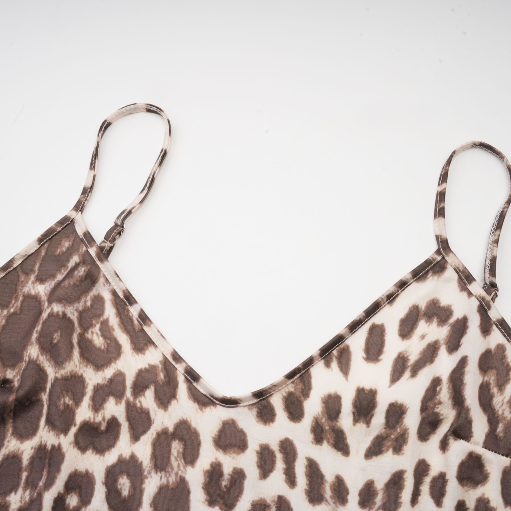 Belle leopard-print oversize-sleeved blouse