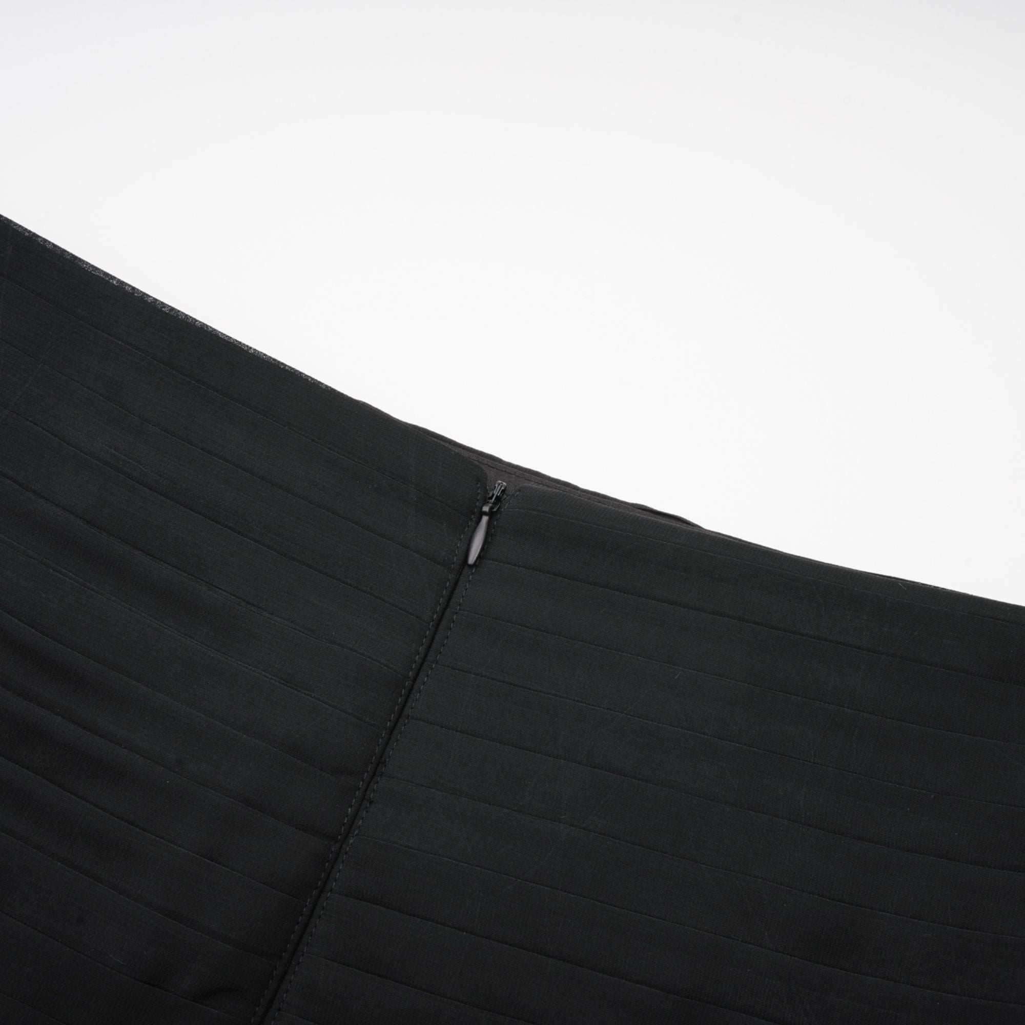 Jacqueline rayon plisserad tyllmaxikjol med volang