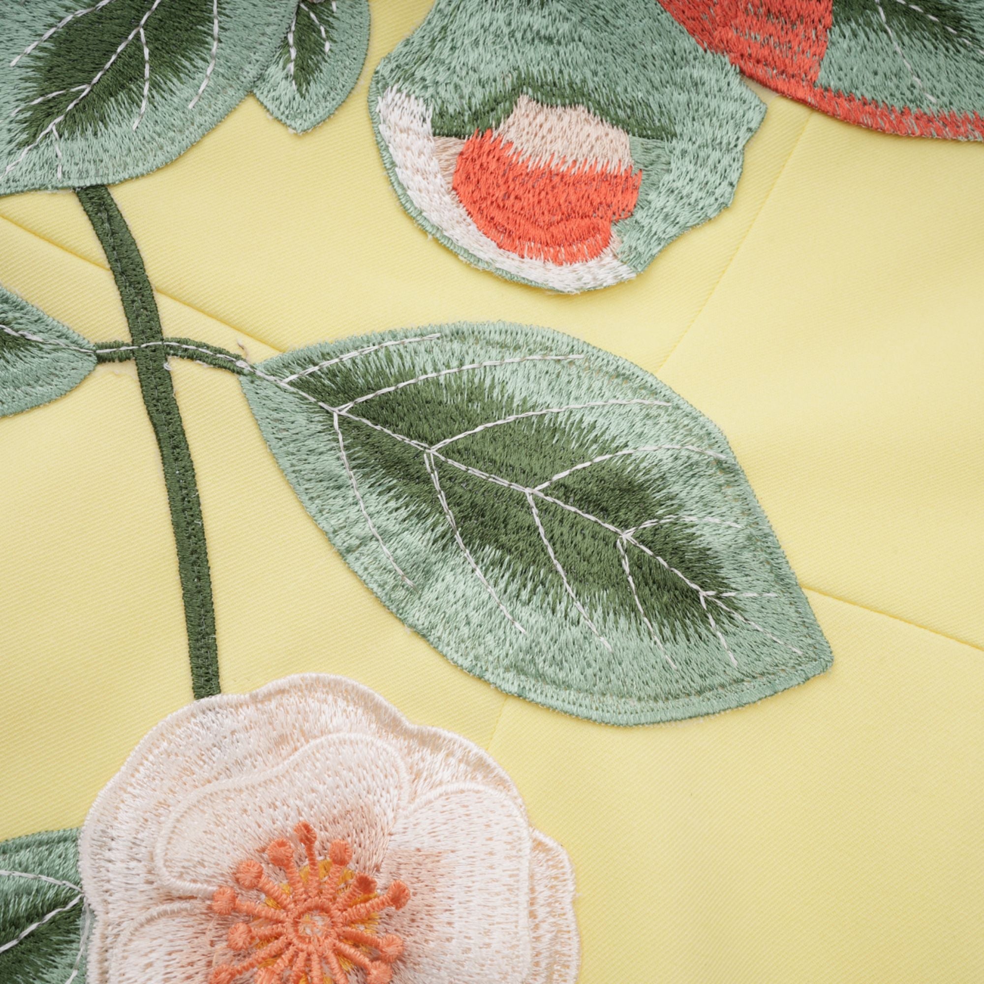 Abigail Gul Blommig Broderad Miniklänning