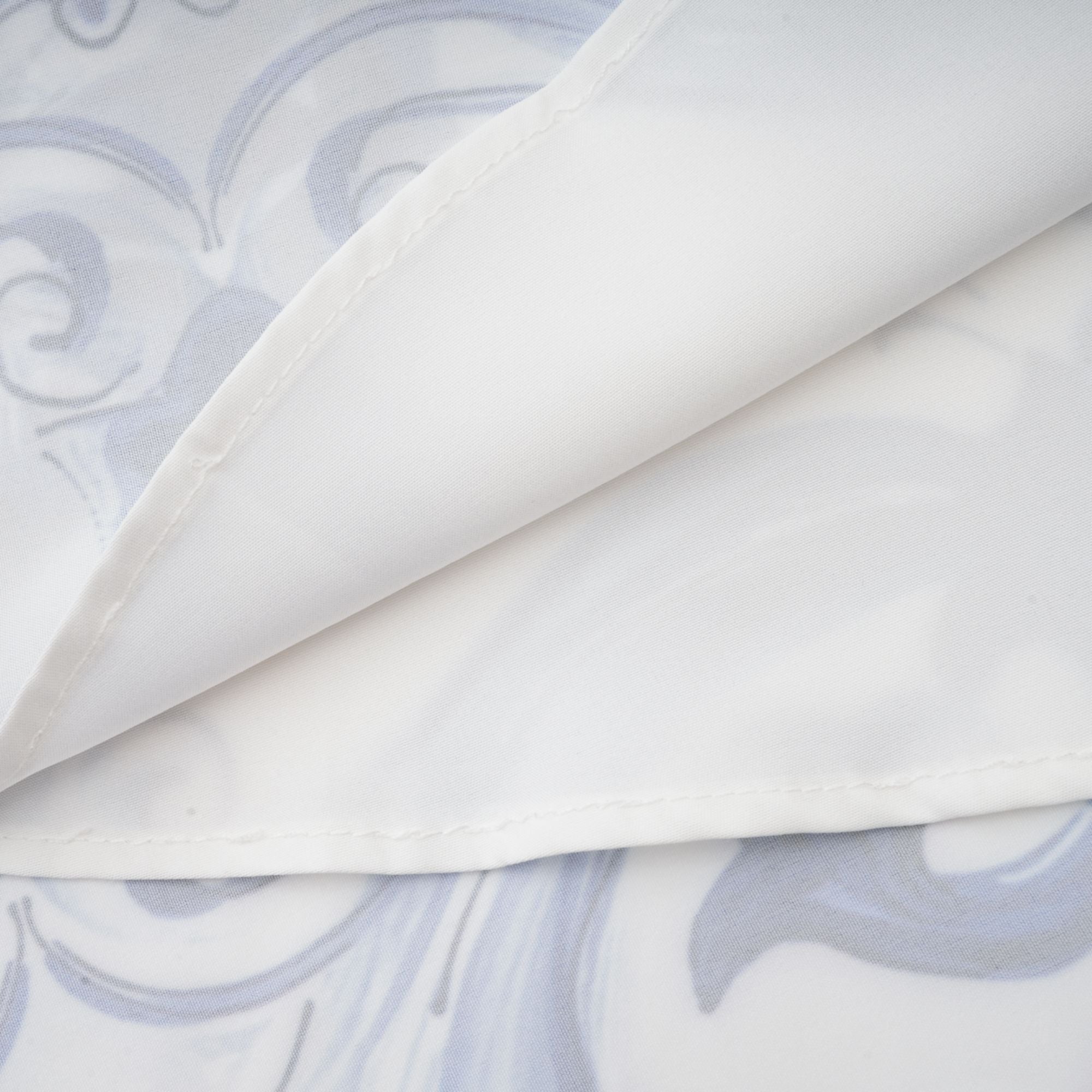 Allegra matchande set med grafiskt tryck, topp och kjol