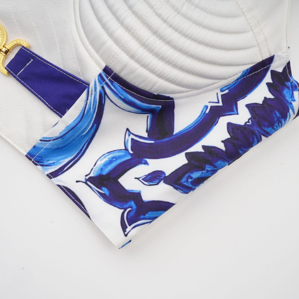 Allegra matchande set med grafiskt tryck, topp och kjol