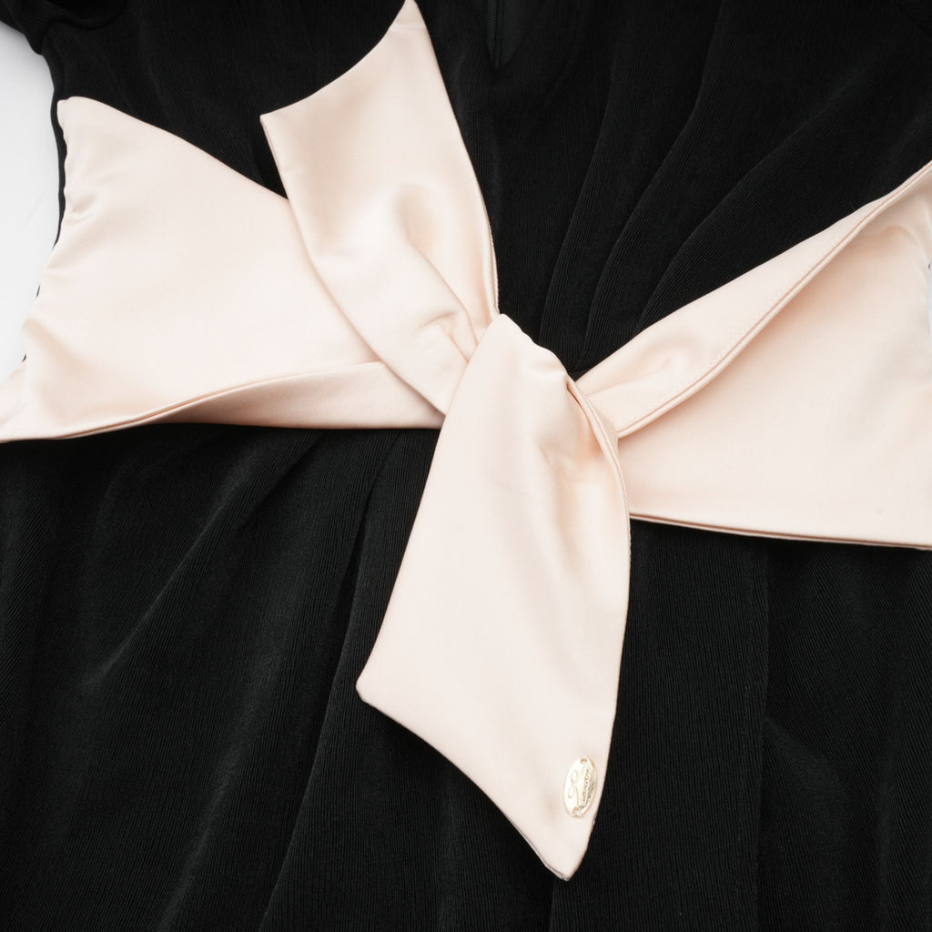 Karine contrast-color bowknot v-neck maxi dress