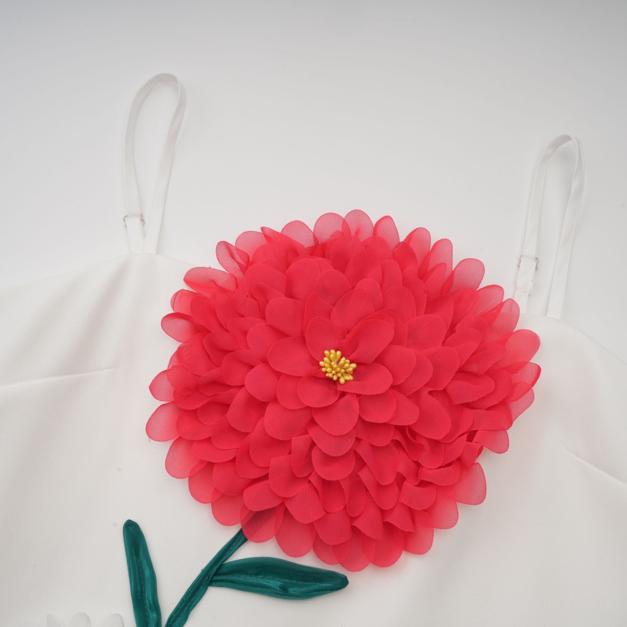 Véronique white 3d-petal sleeveless mini dress