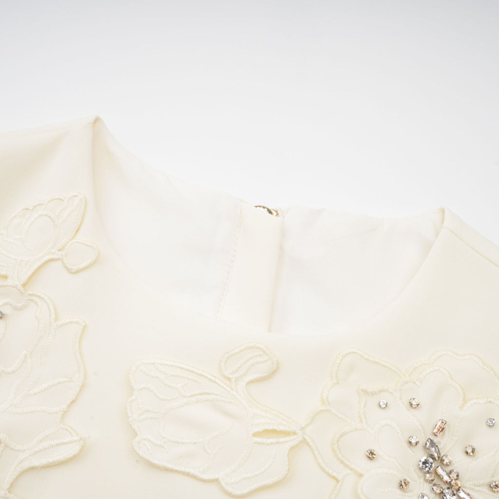 Coralie neutrala 3D-blommiga topp- och kjolset med matchande mönster