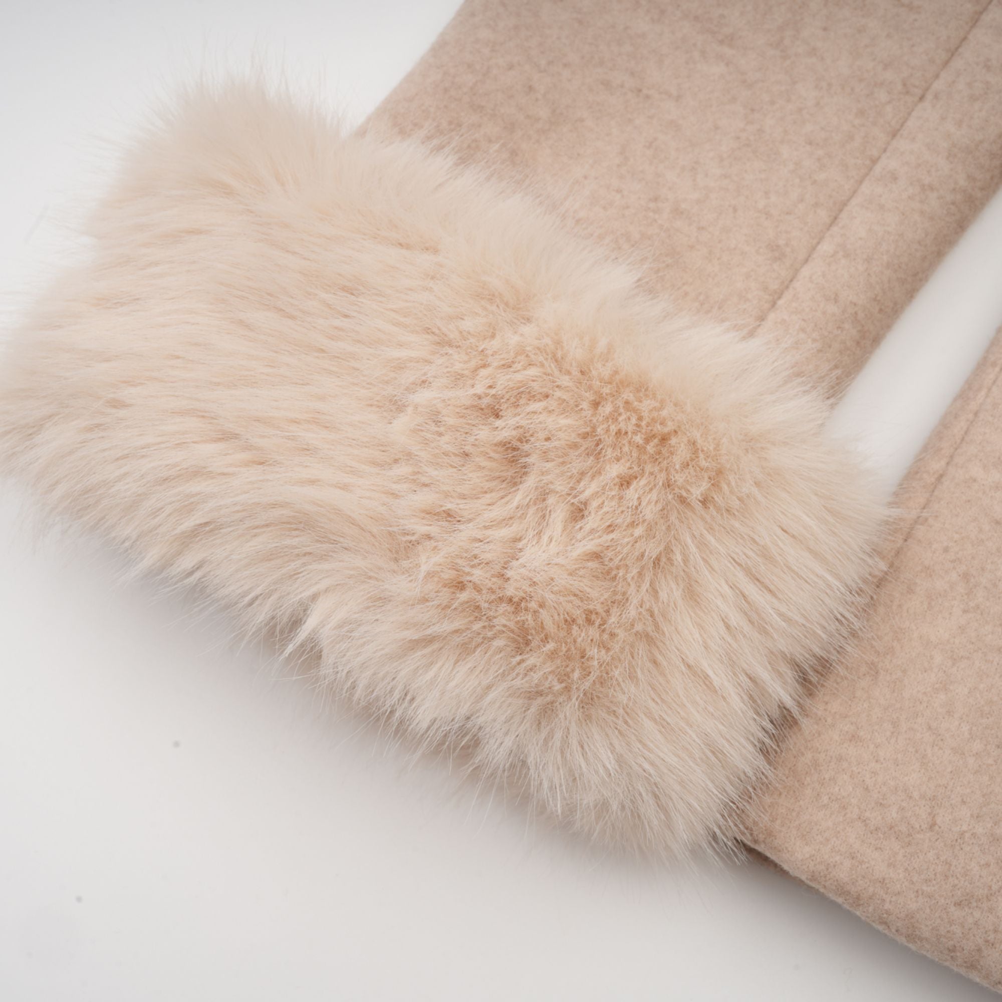 Rosella avtagbar kappa i fuskpäls