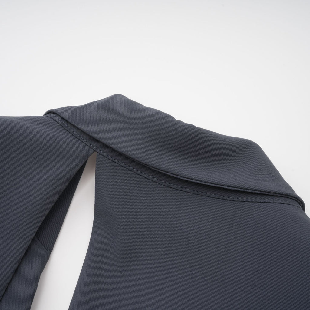 Amelie asymmetrisk jacka med utskurna detaljer 