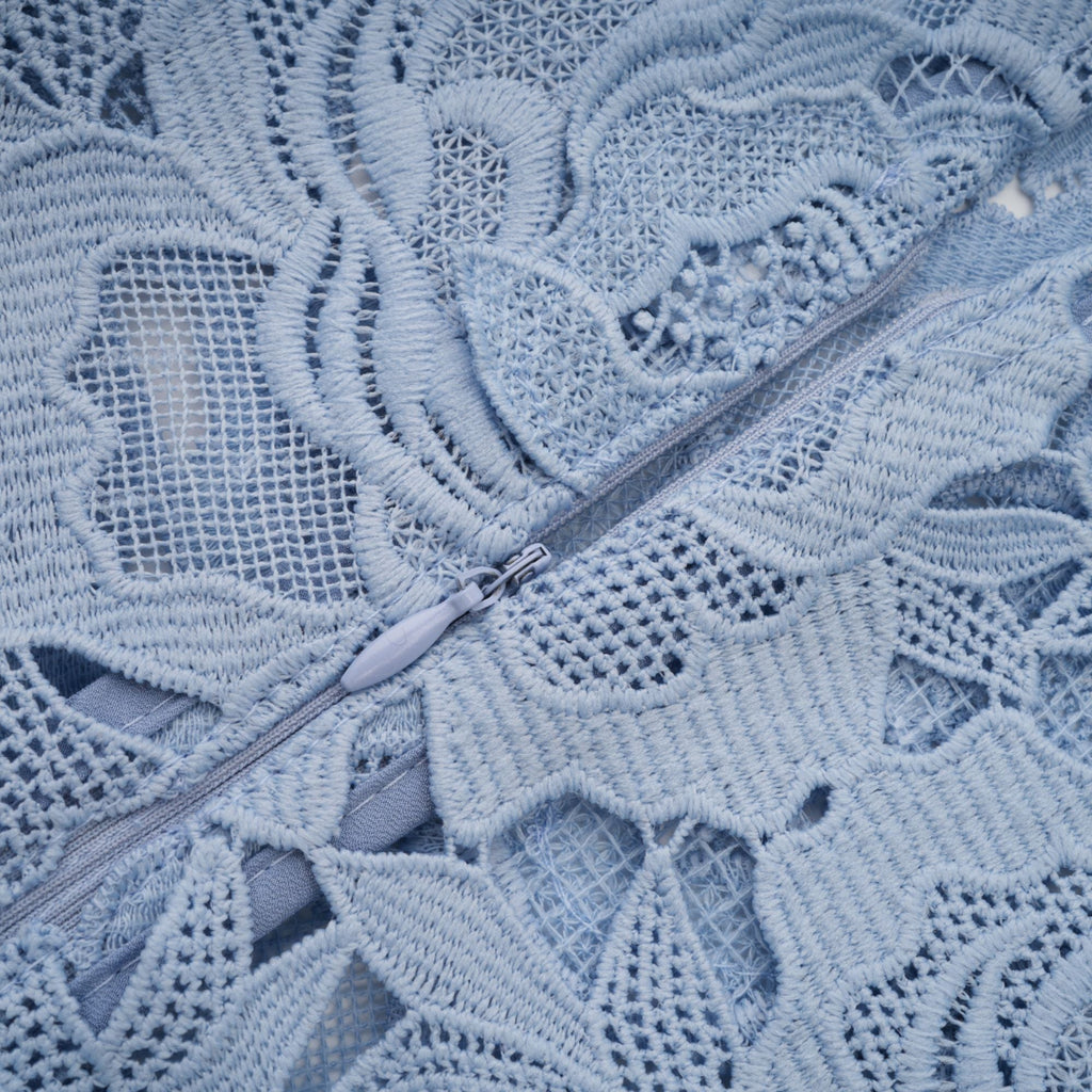 Aurore blå blommig applikation spets midiklänning 