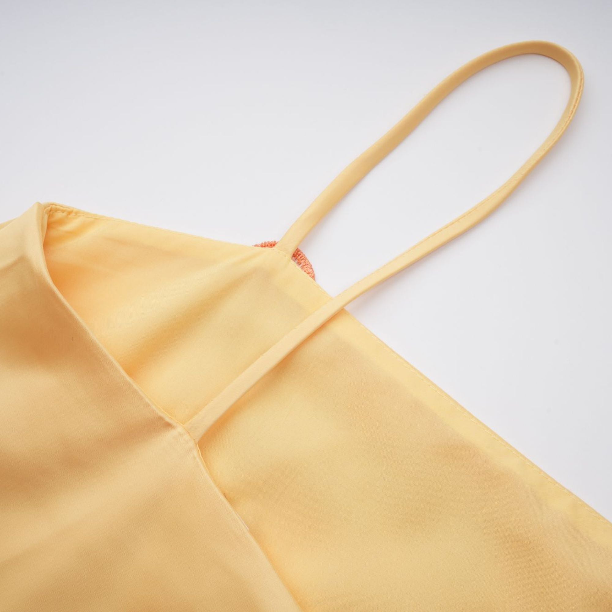 Avril Gul Blommig Broderad Miniklänning