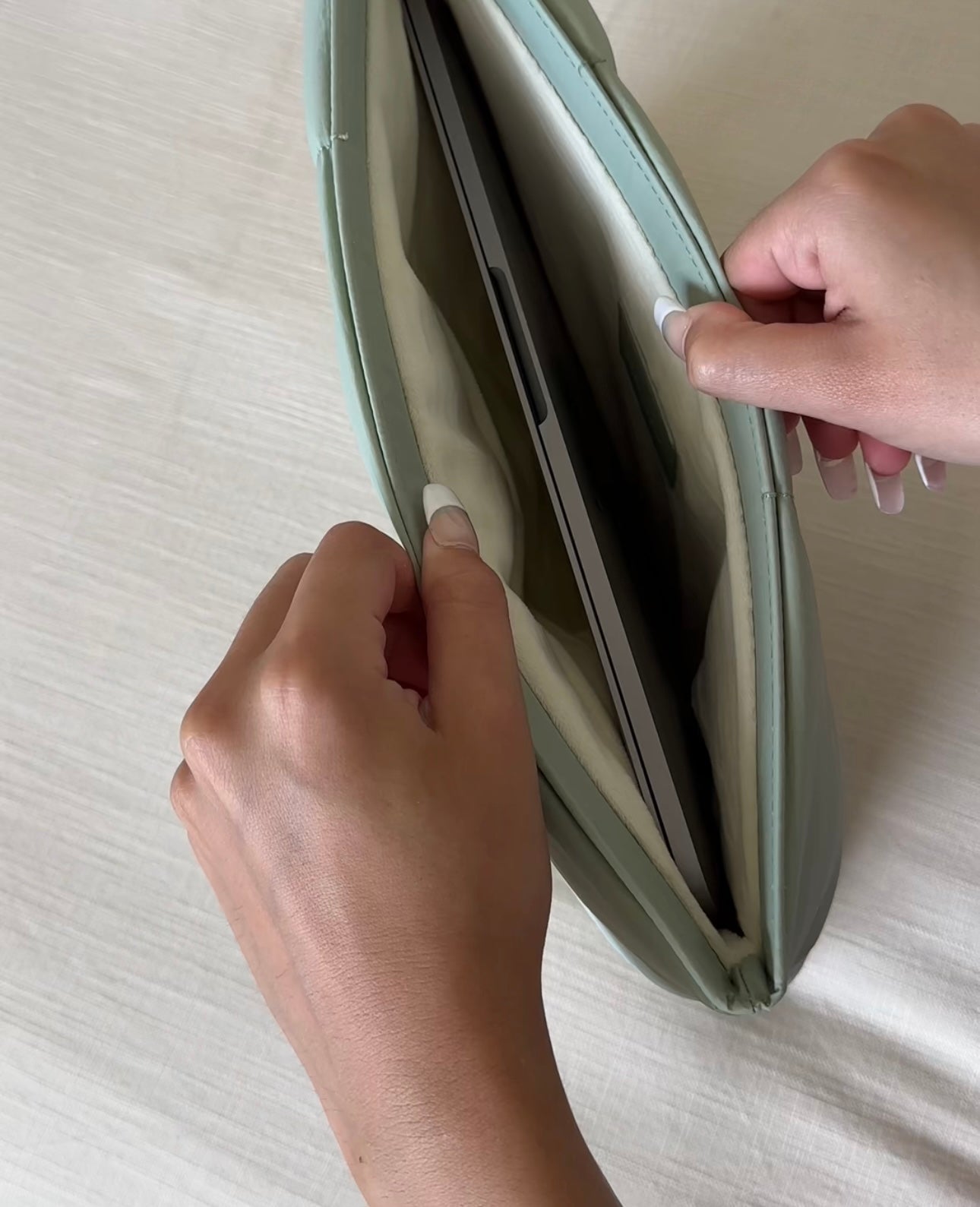 Billie | Puffer Laptophoes