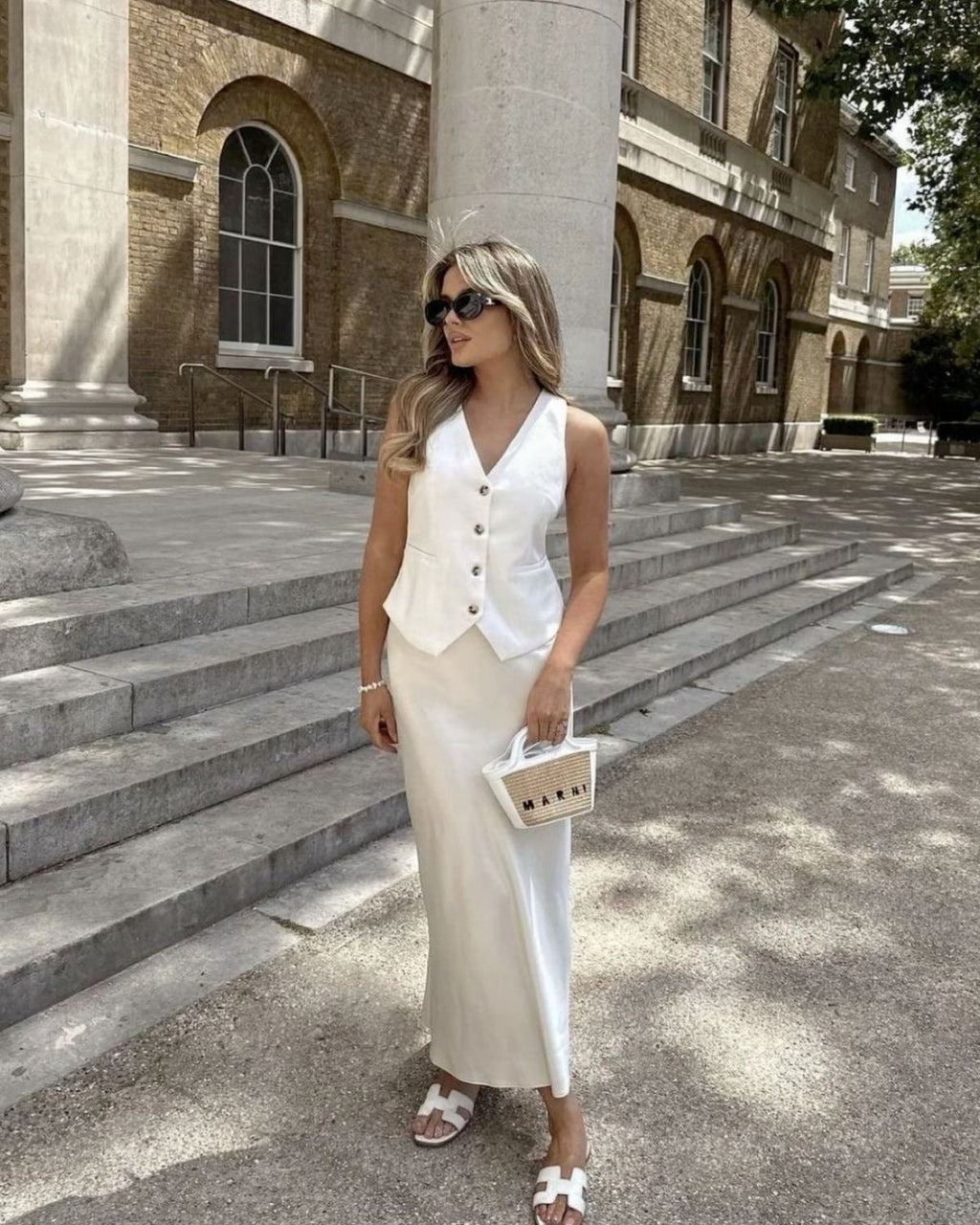 Adrianne | Maxikjol i satin med subtil glans - Bekväm och luftig