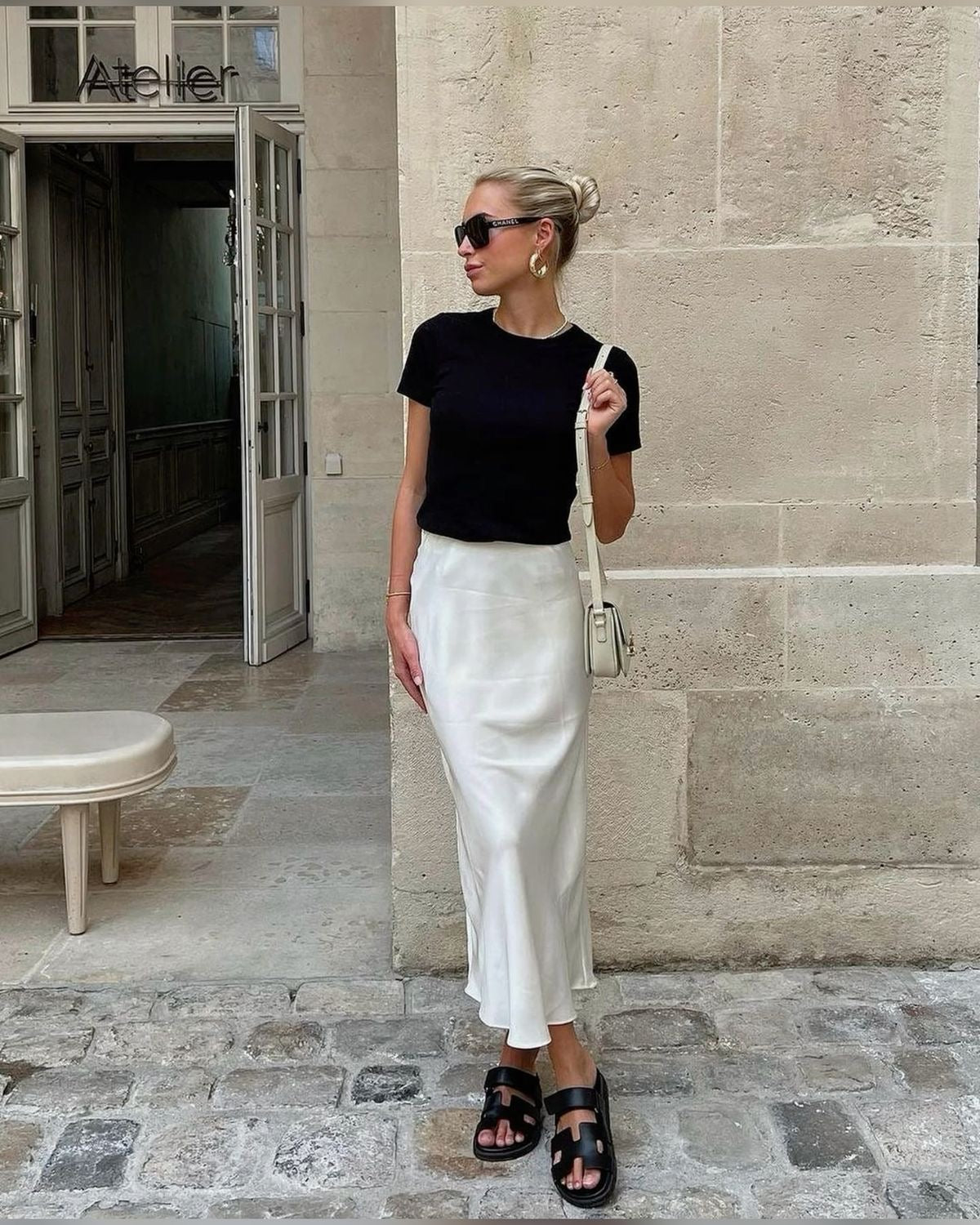 Adrianne | Maxikjol i satin med subtil glans - Bekväm och luftig