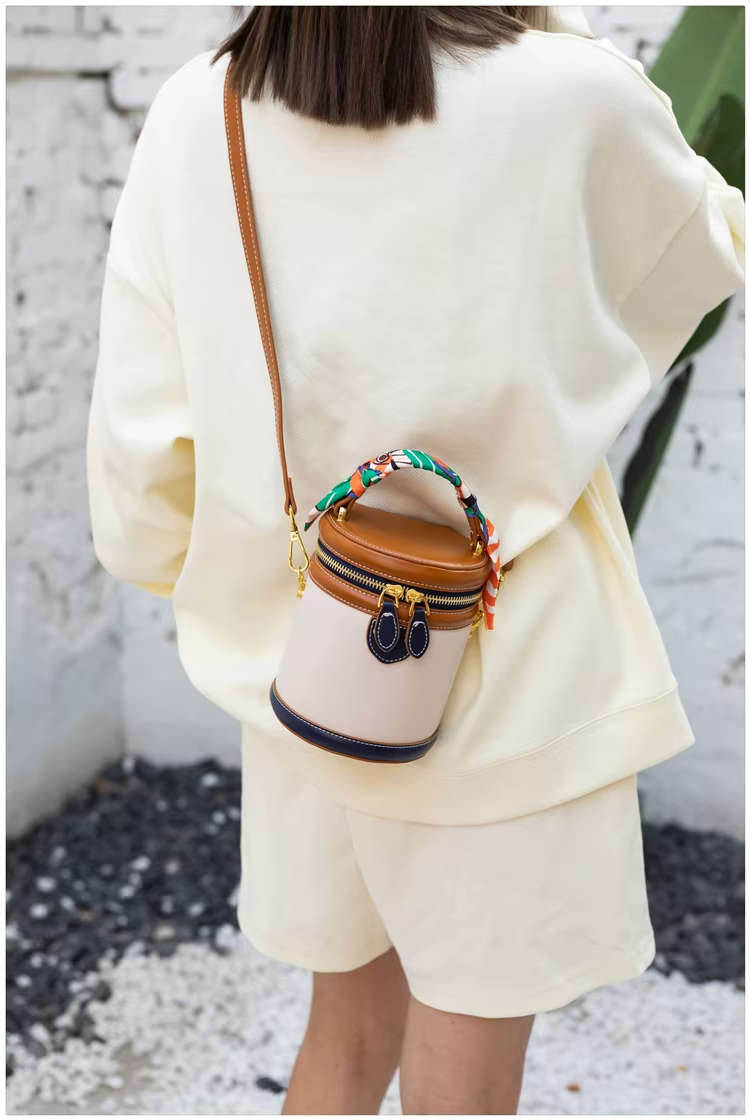 Novel | Bucket Schoudertas - Trendy & Compact