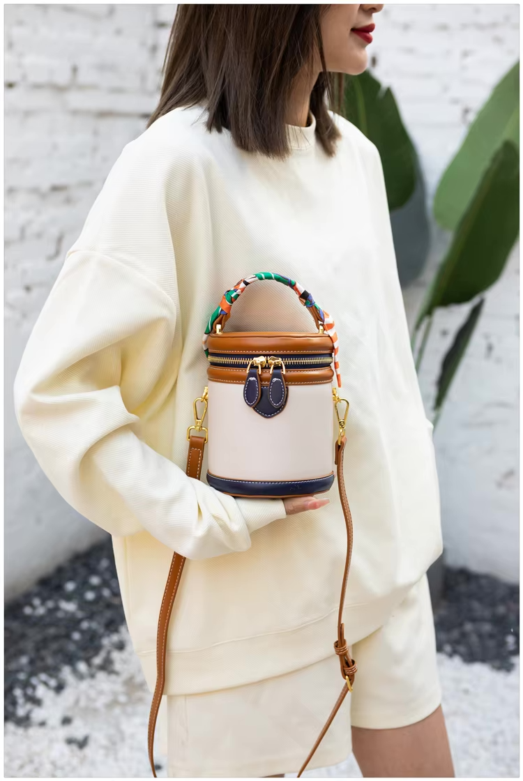 Novel | Bucket Schoudertas - Trendy & Compact