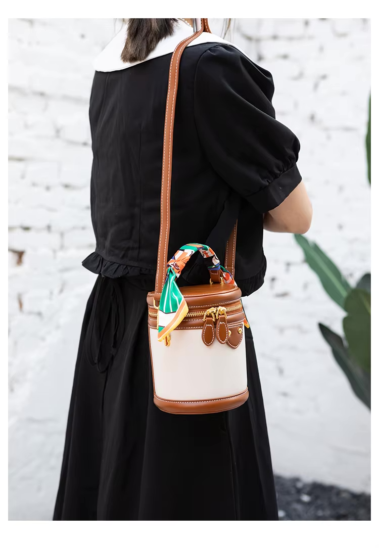 Novel | Bucket Schoudertas - Trendy & Compact